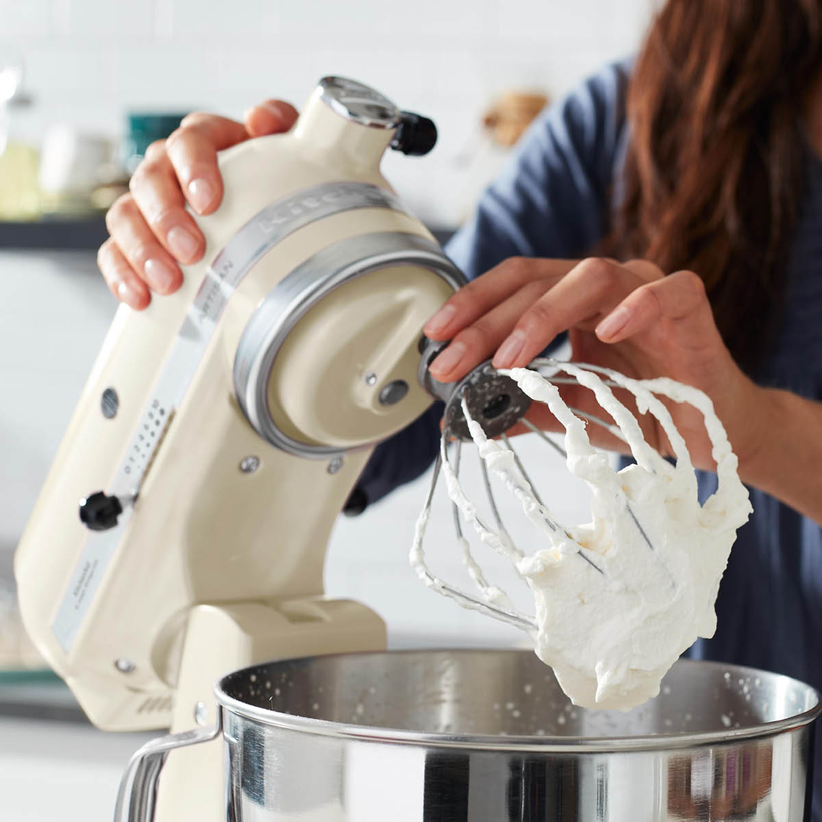 KitchenAid Artisan kjøkkenmaskin 5KSM185PSEAC 4,8L almond cream