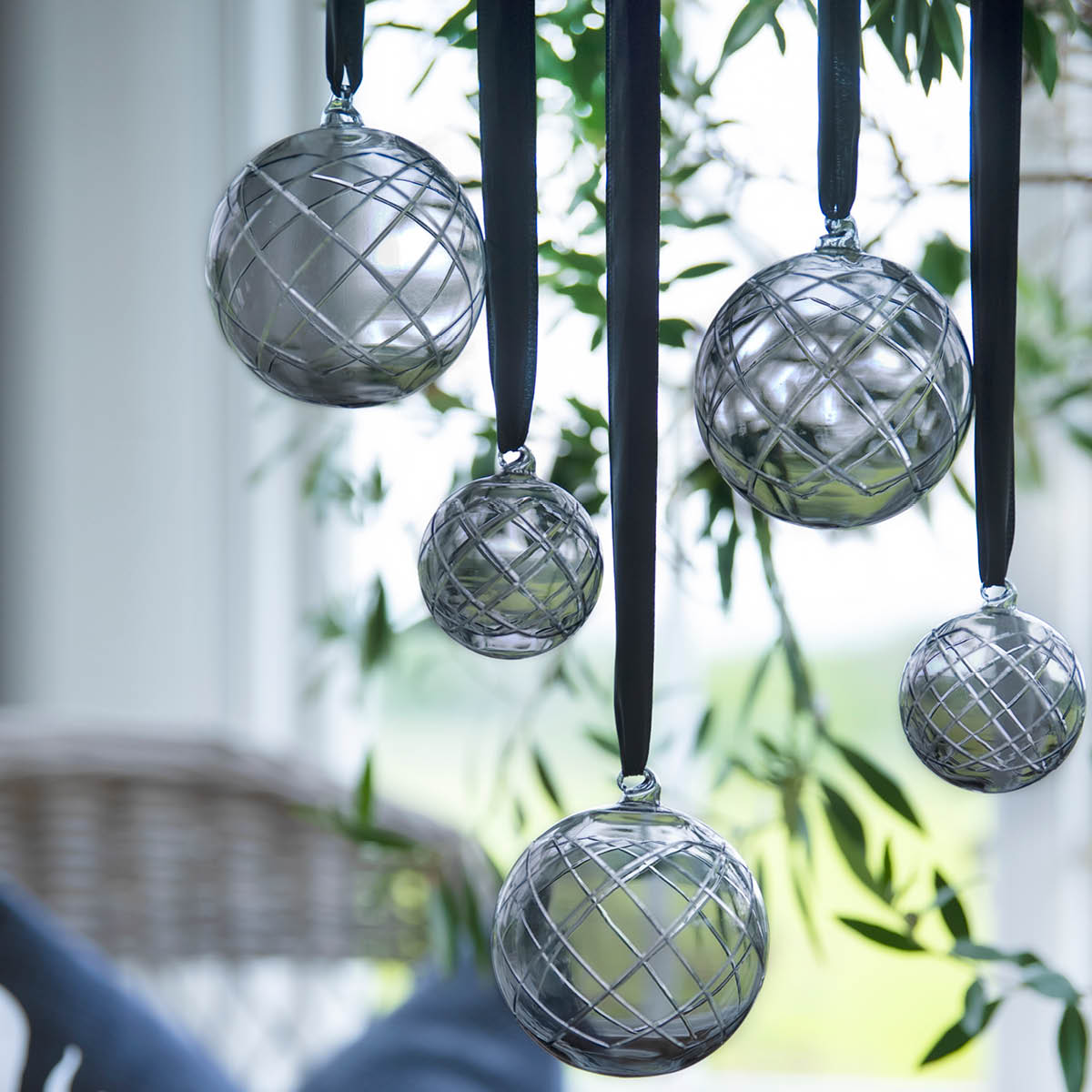 Magnor Lux Joulupallo 12 cm Hiilinharmaa