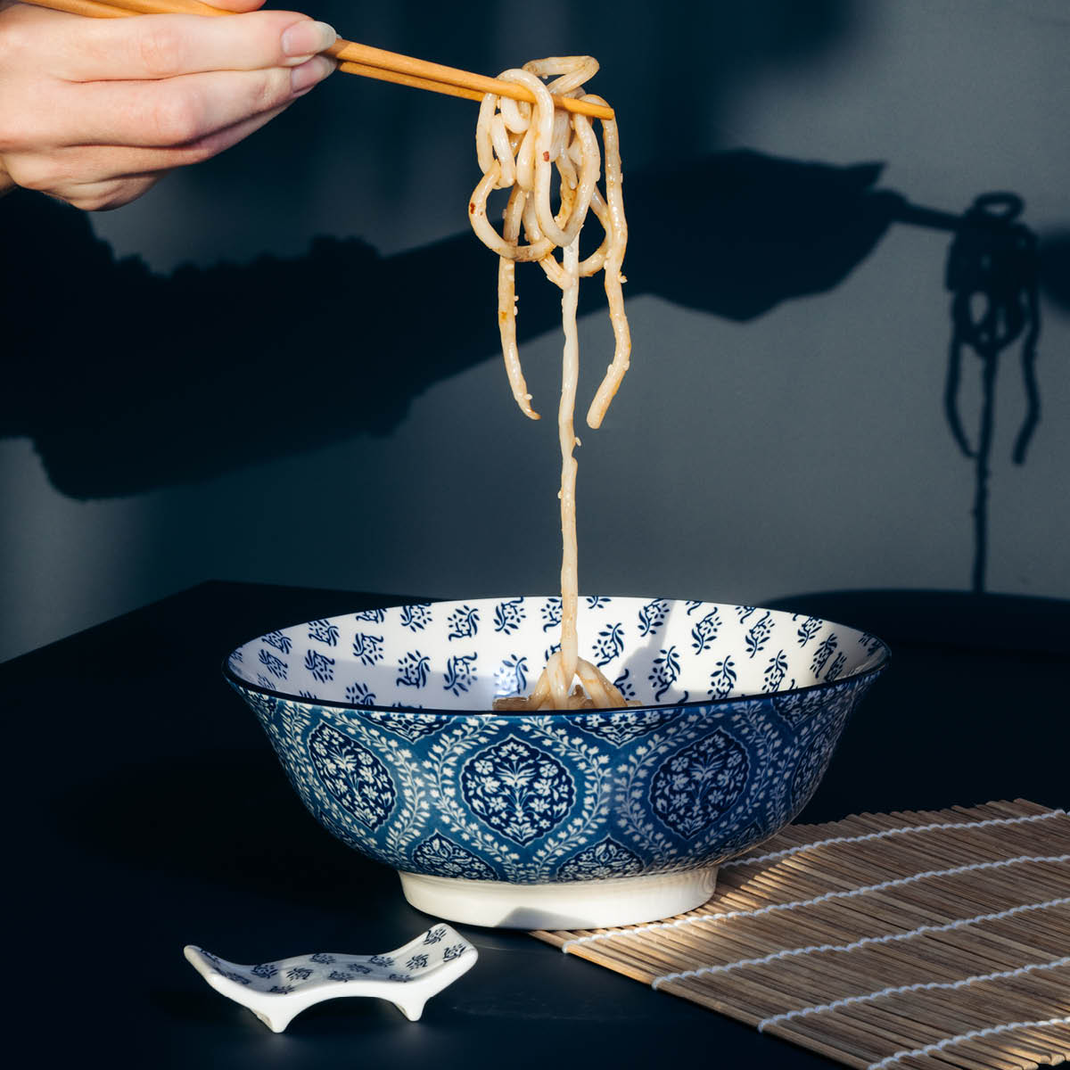 Stiernholm Sakura spisepinneholder hvit/blå