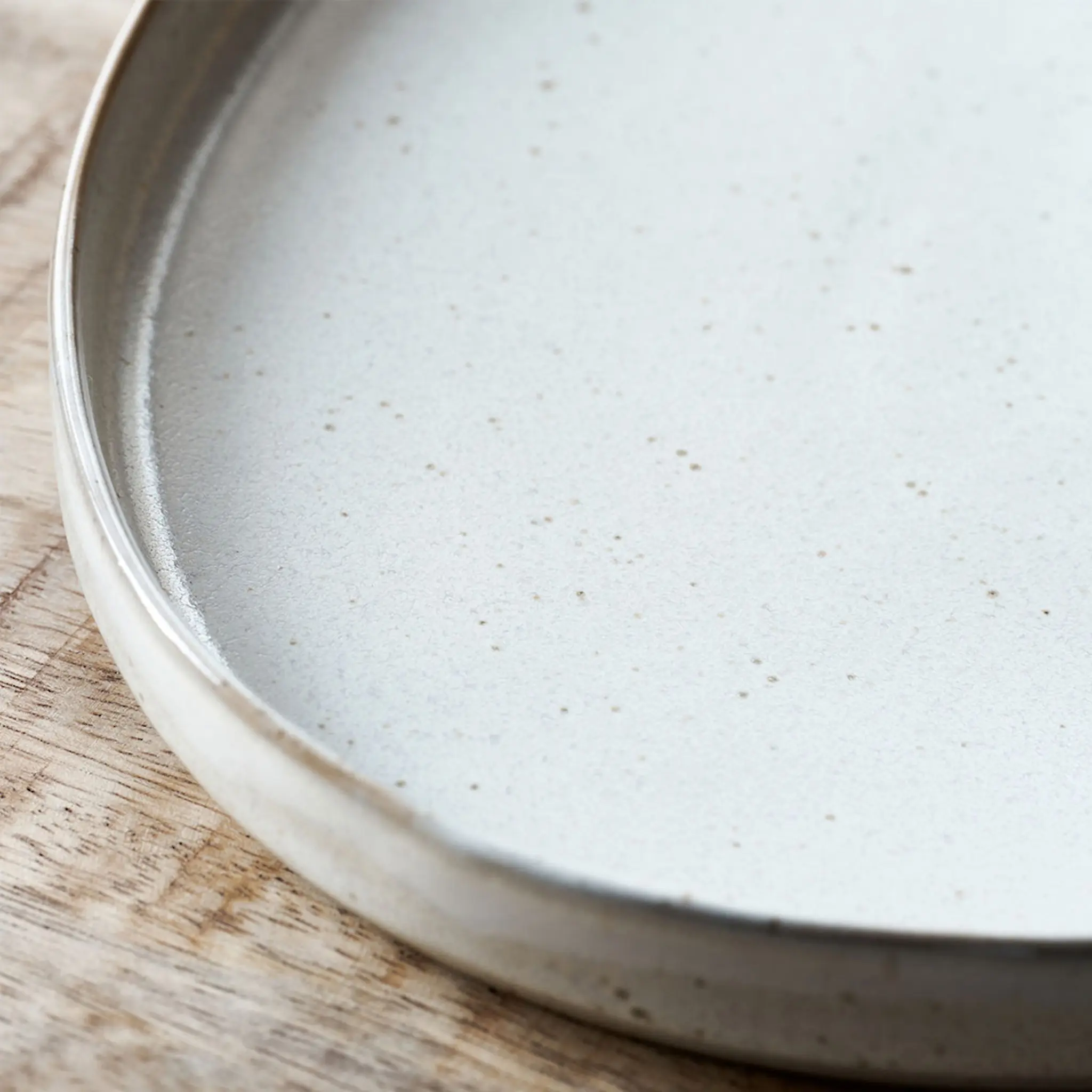 House Doctor Pion Tarjoiluastia 31 cm Harmaa/Valkoinen