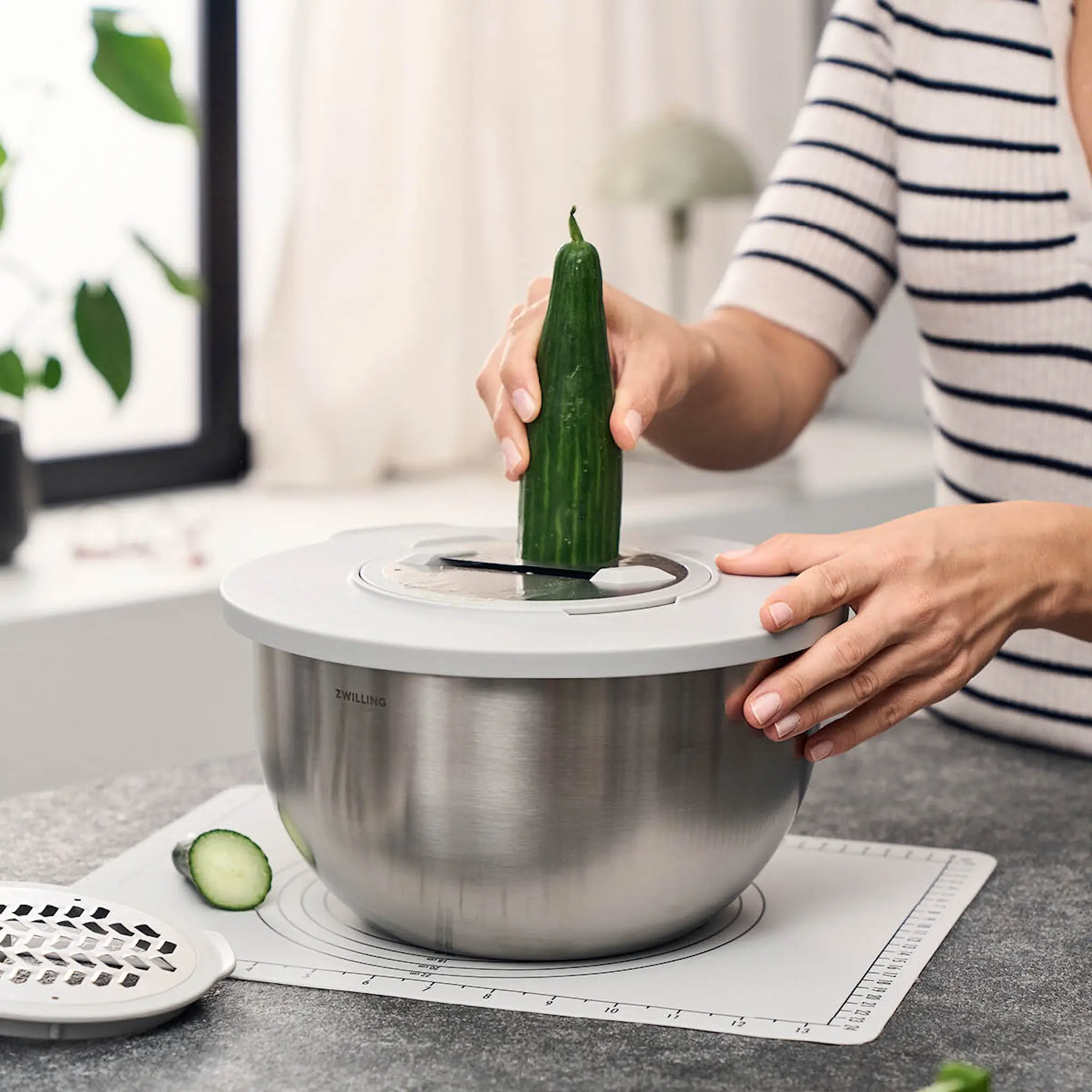 Zwilling Fresh & Save vakuumskål i rostfritt stål med lock 4L 24 cm