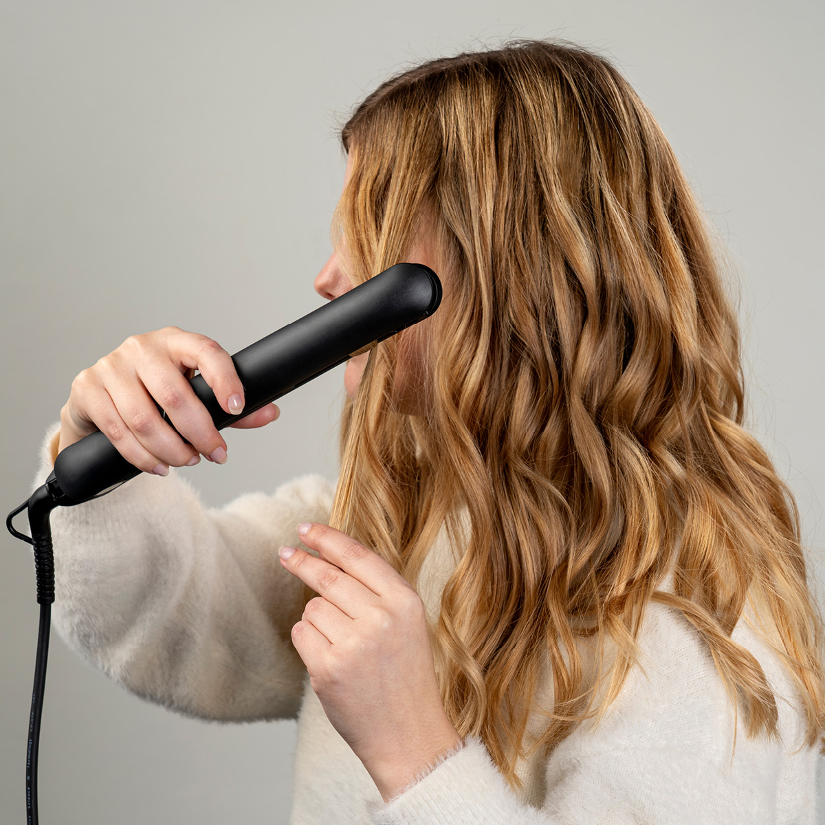 OBH Nordica Easy Style Straightener Suoristusrauta NF1613N0 Musta