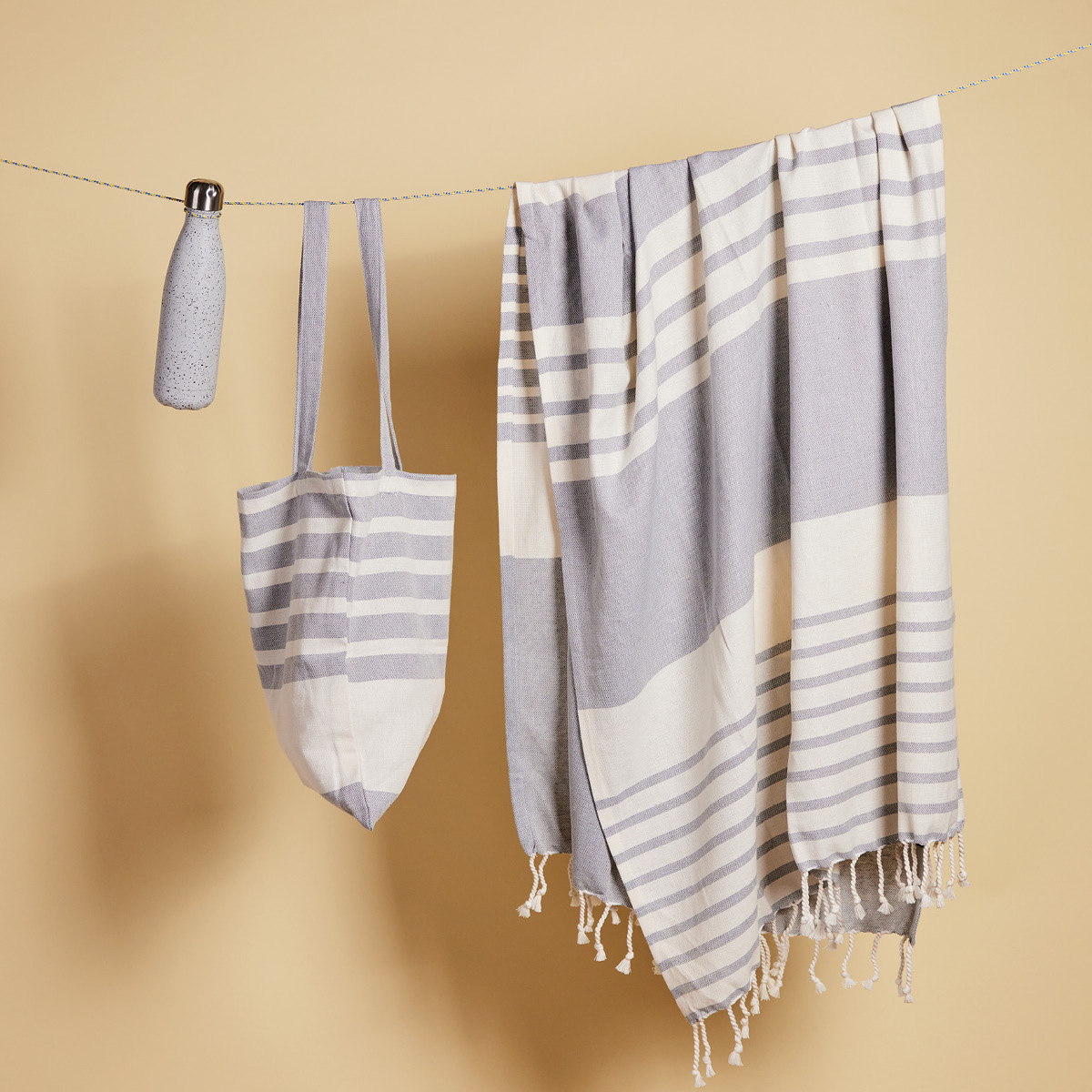 Sagaform Ella Hamam Handduk 145x250 cm Grå