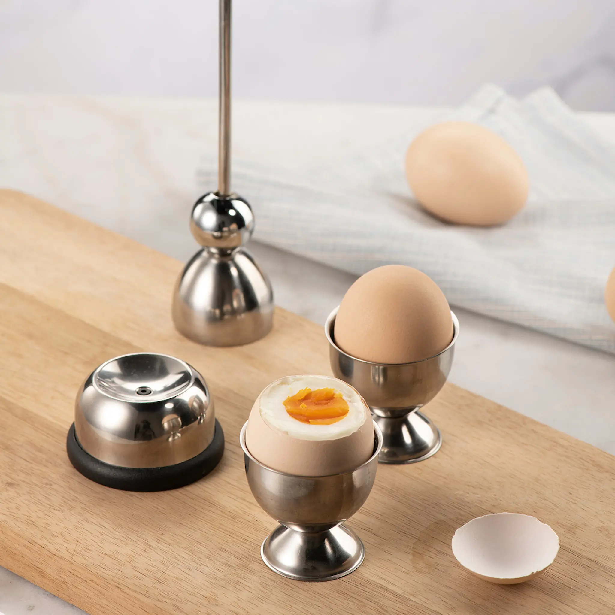 Modern House Basis Munakuppi 4,5 cm Harjattu teräs