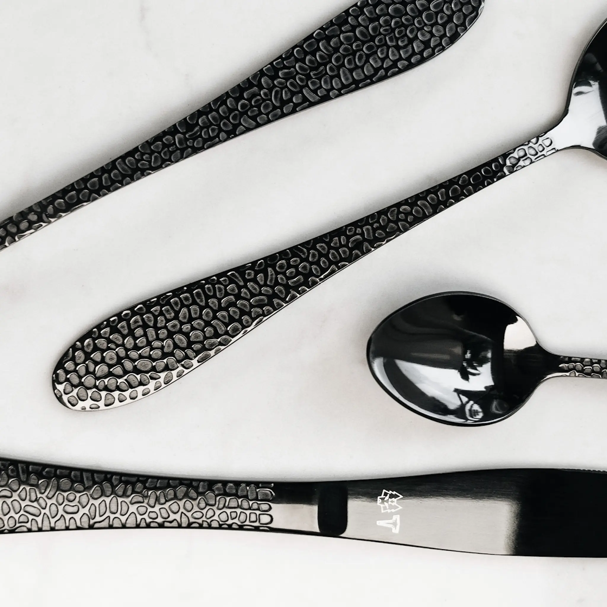 Vargen & Thor Onyx Aterimet 16 osaa Musta