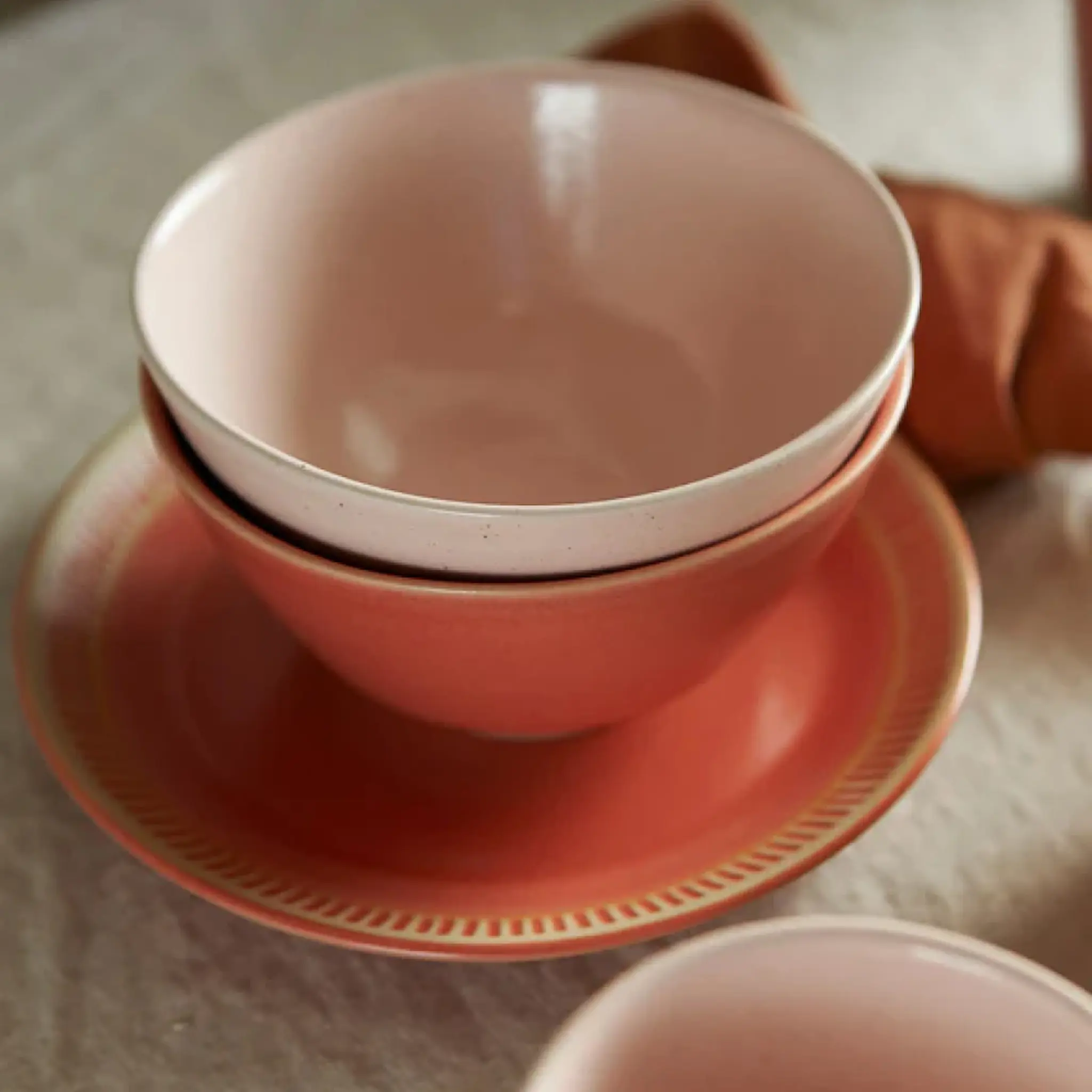 Knabstrup Keramik Colorit Lautanen 19 cm Koralli