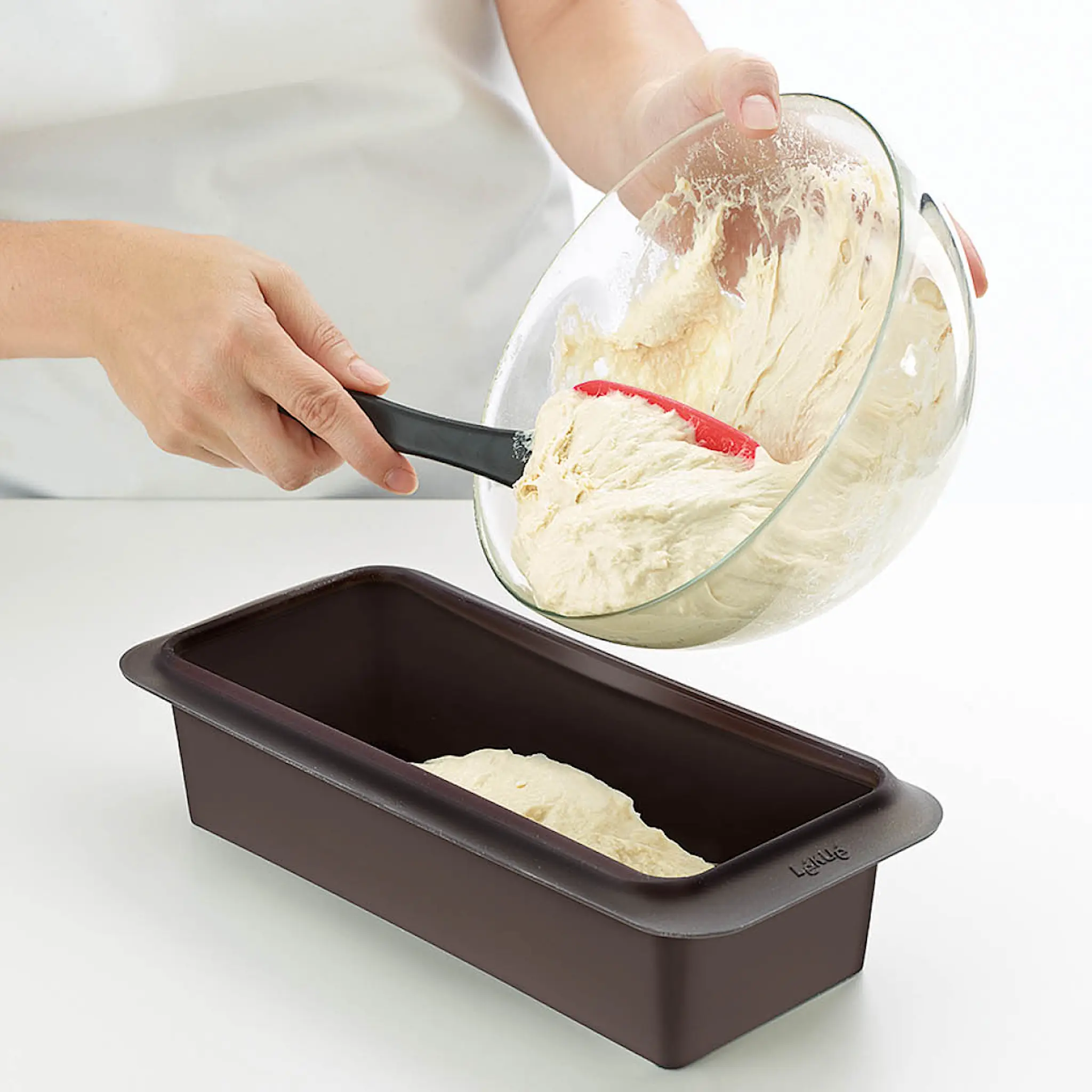 Lékué Silikonform för bröd eller kaka 25x13 cm brun