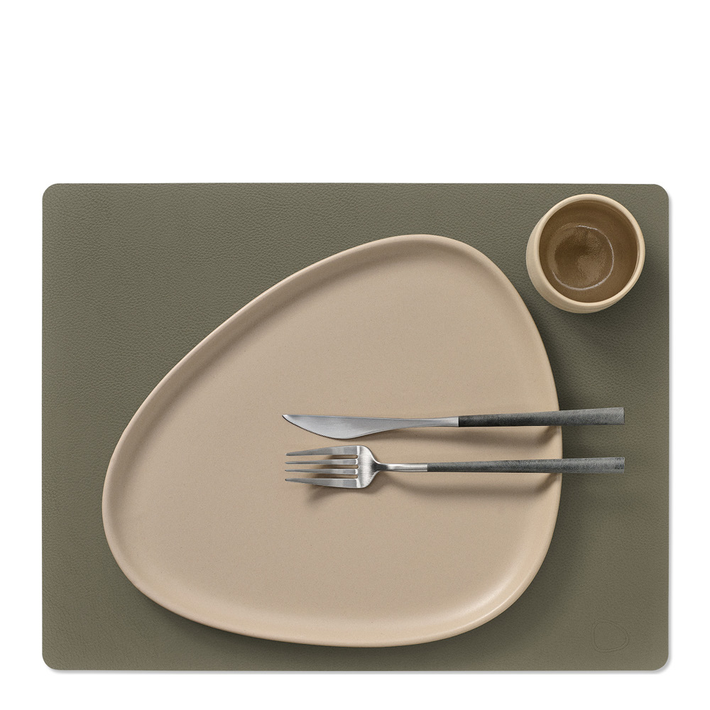 LIND DNA Square Leather Serene Pöytätabletti 35x44 cm Moss