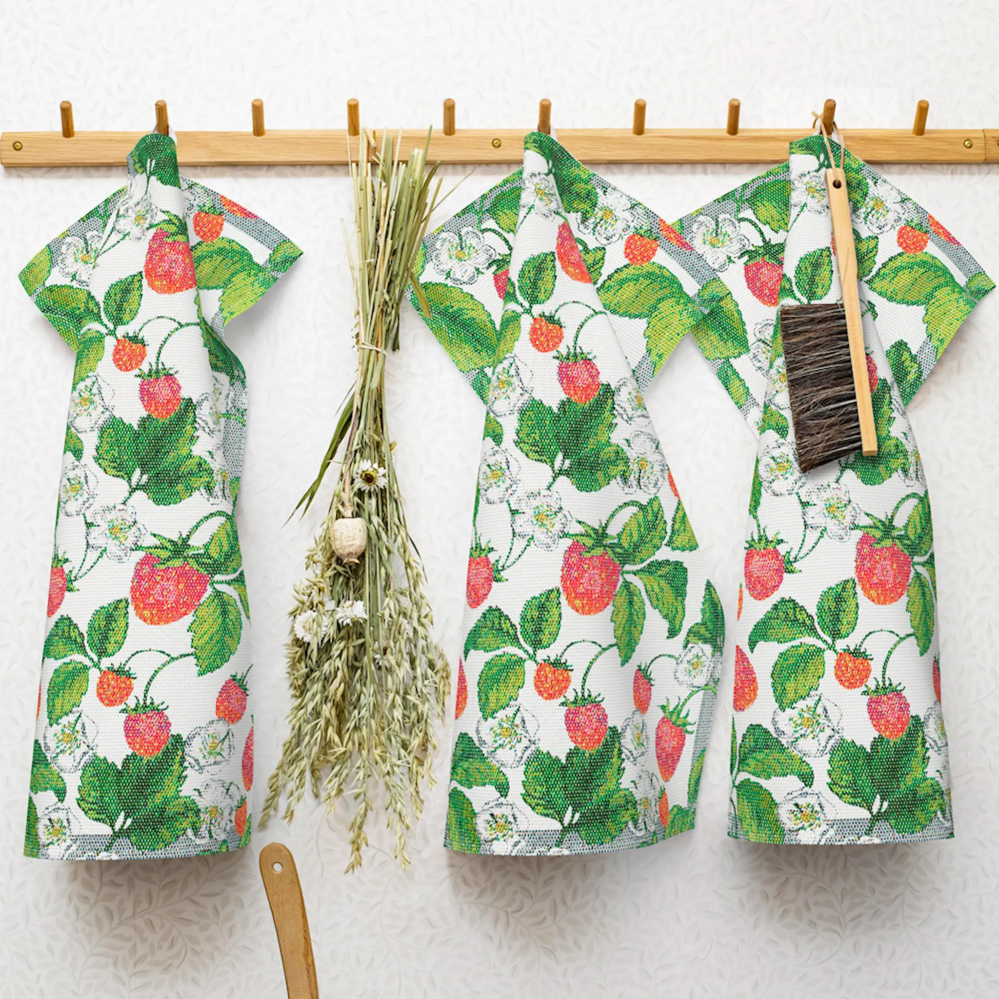 Ekelund Jordgubbar kökshandduk 40x60 cm