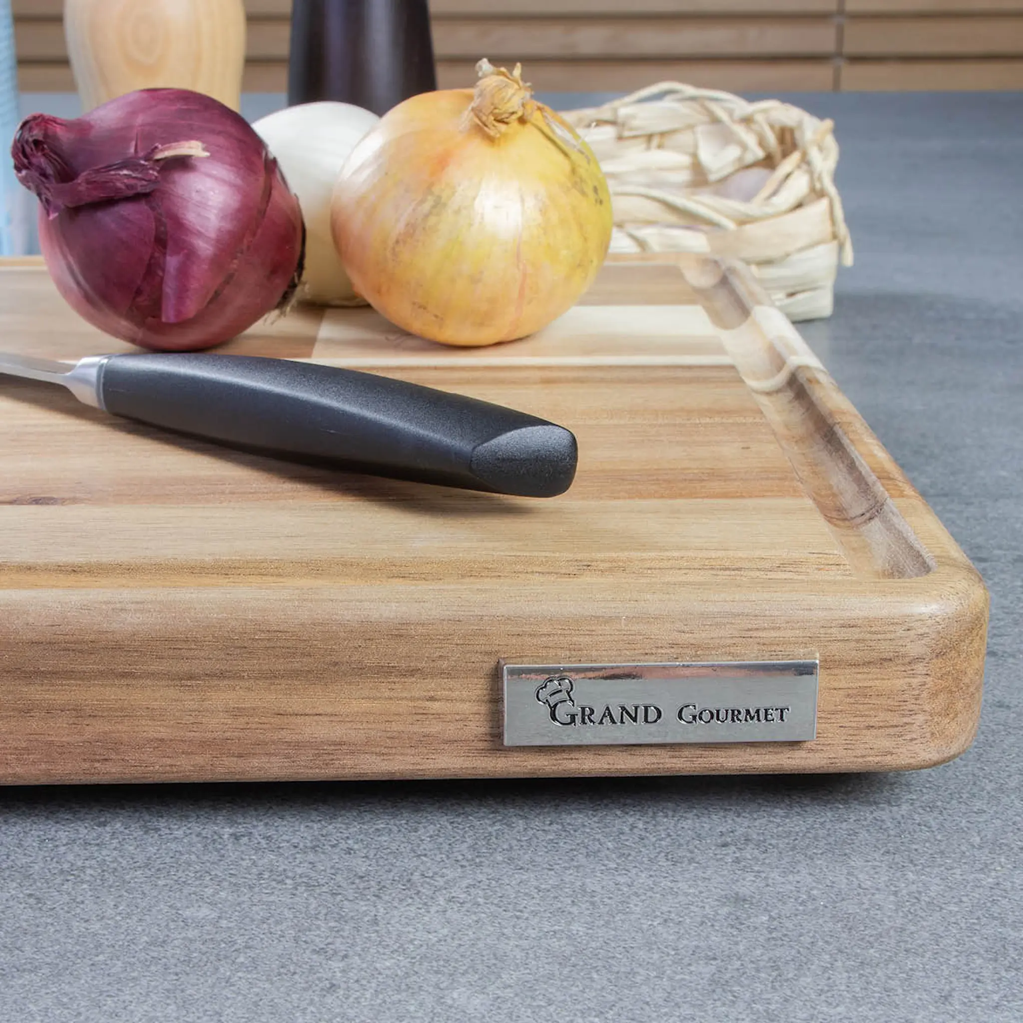 Grand Gourmet Skjærefjøl large 37x28x3 cm hasseltre