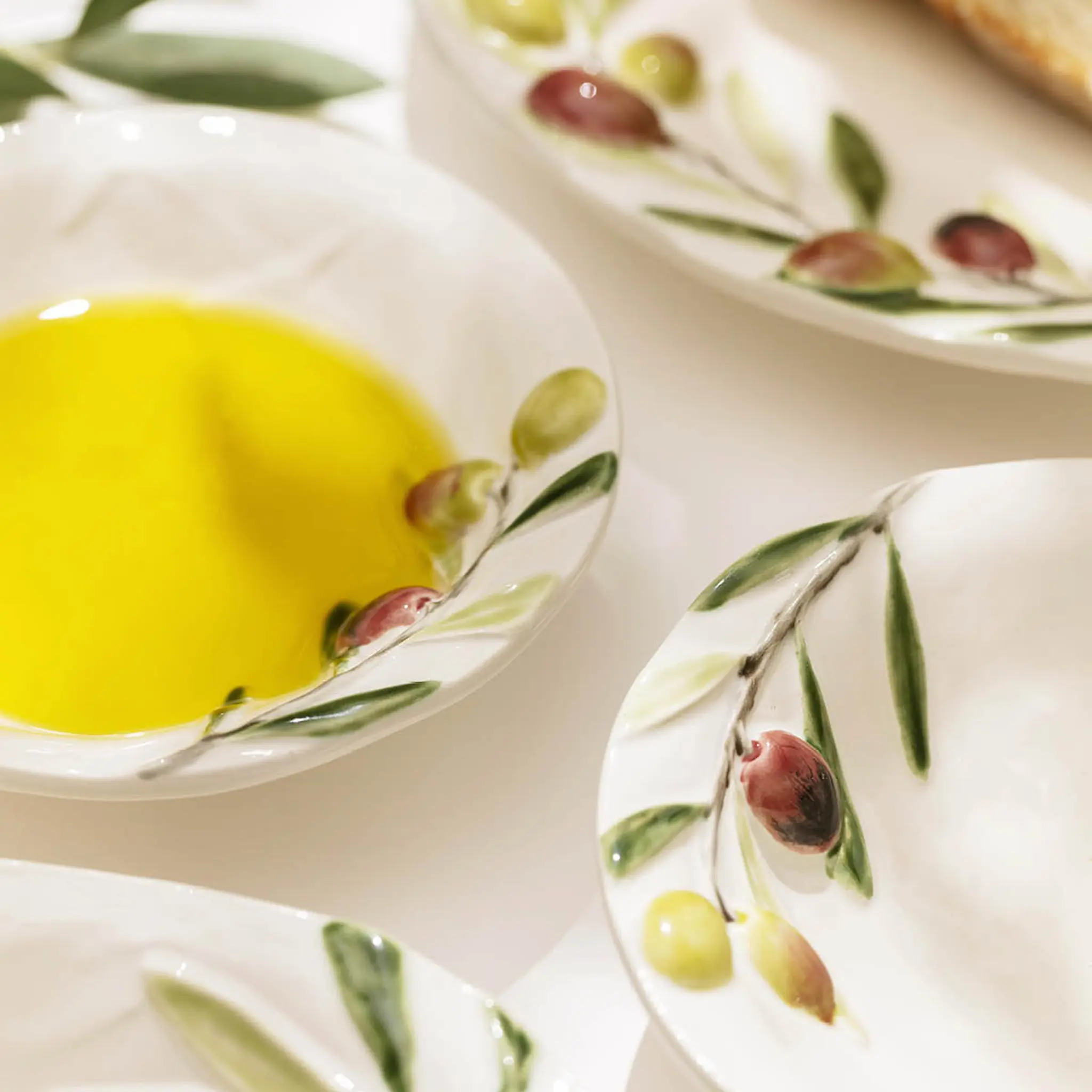 Bordallo Pinheiro Olival skål lav 12,5 cm oliven hvit