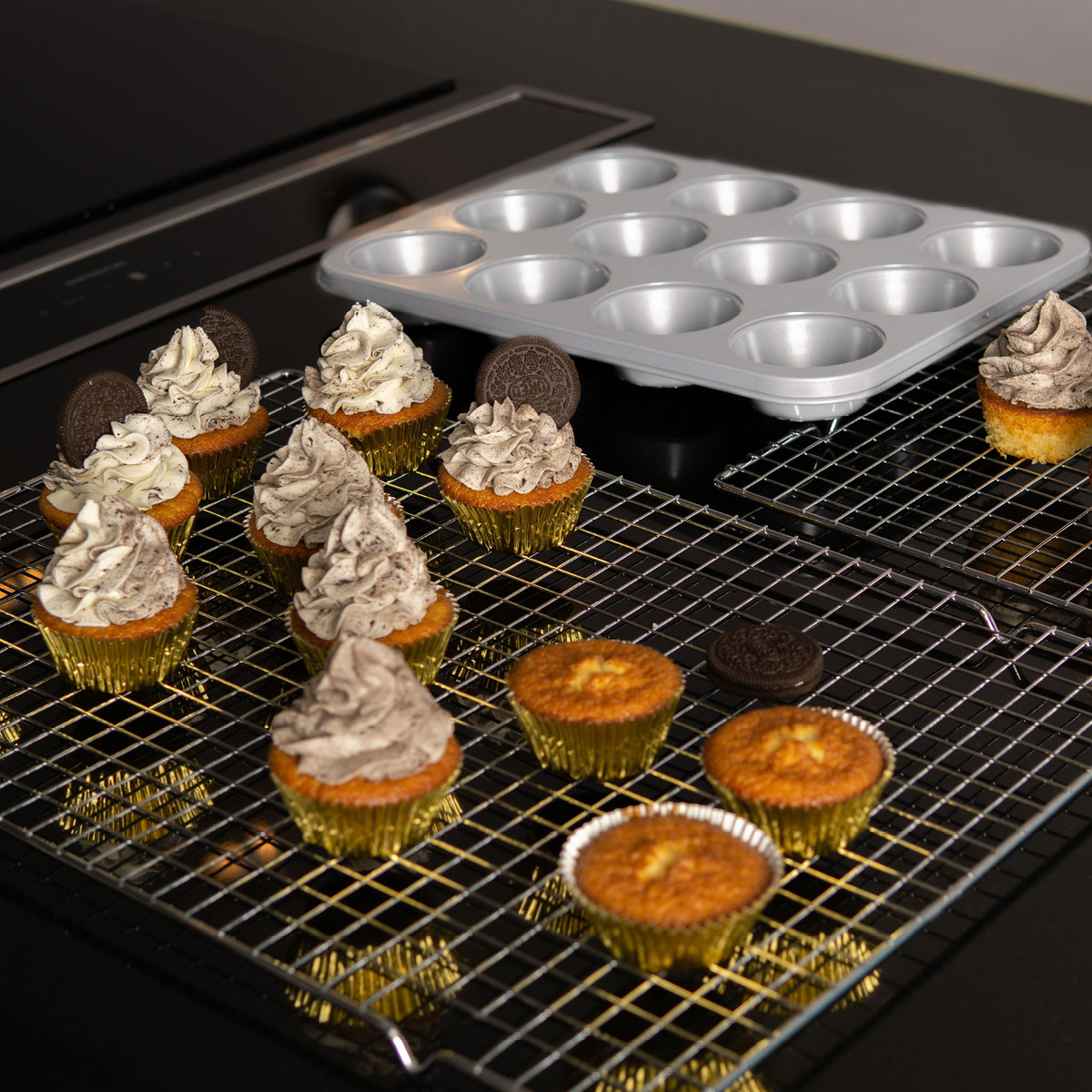 Modern House bAYk muffinsform 1 L silver