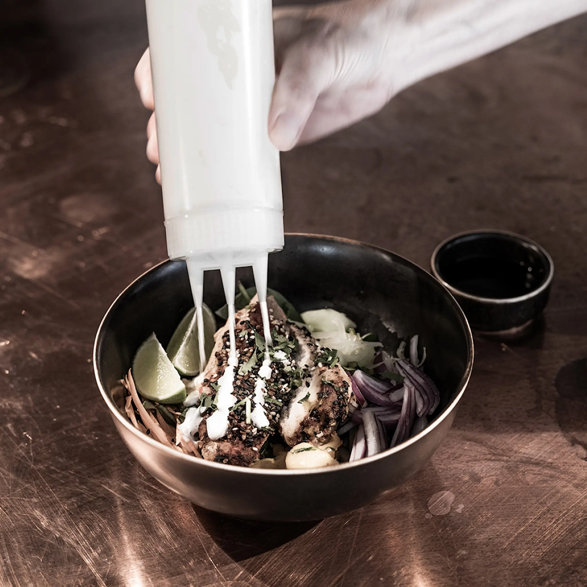 BBM Dressingflaska med 3 pip 68 cl transparent