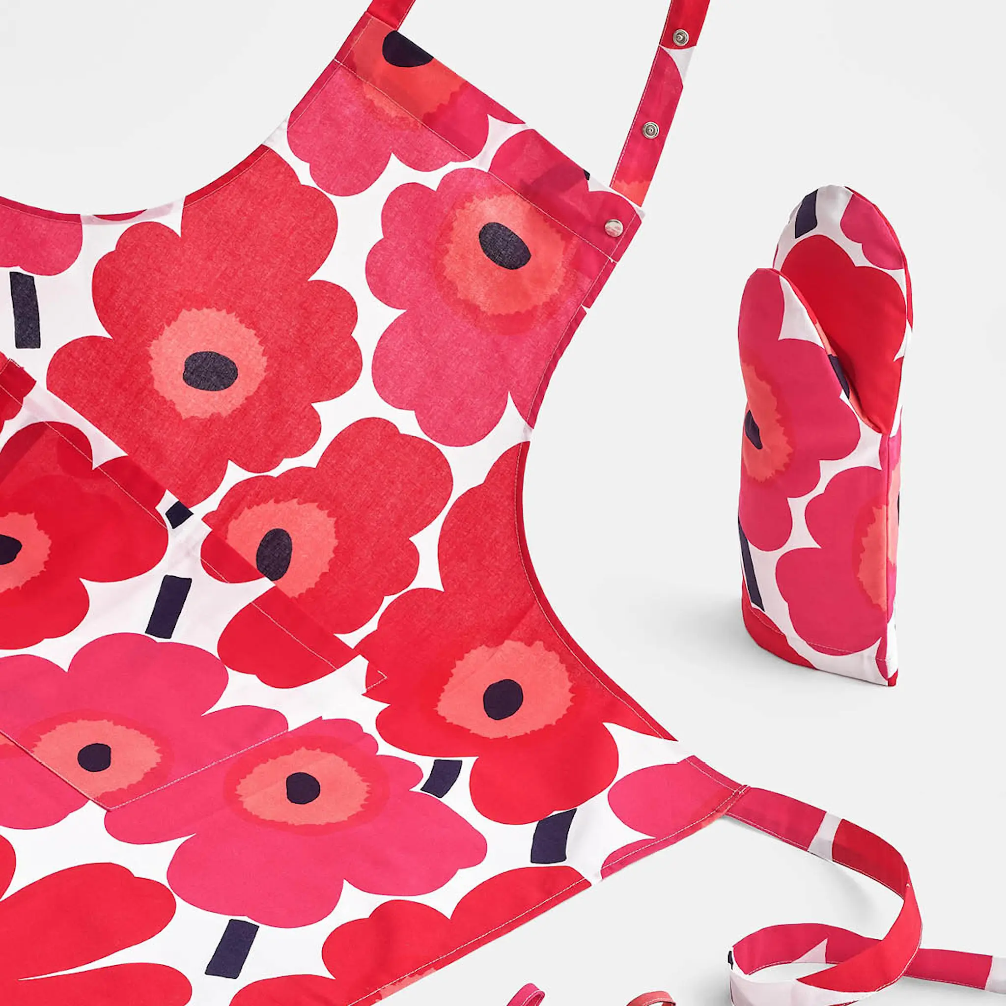 Marimekko Pieni Unikko Esiliina 85 cm Valkoinen/Punainen