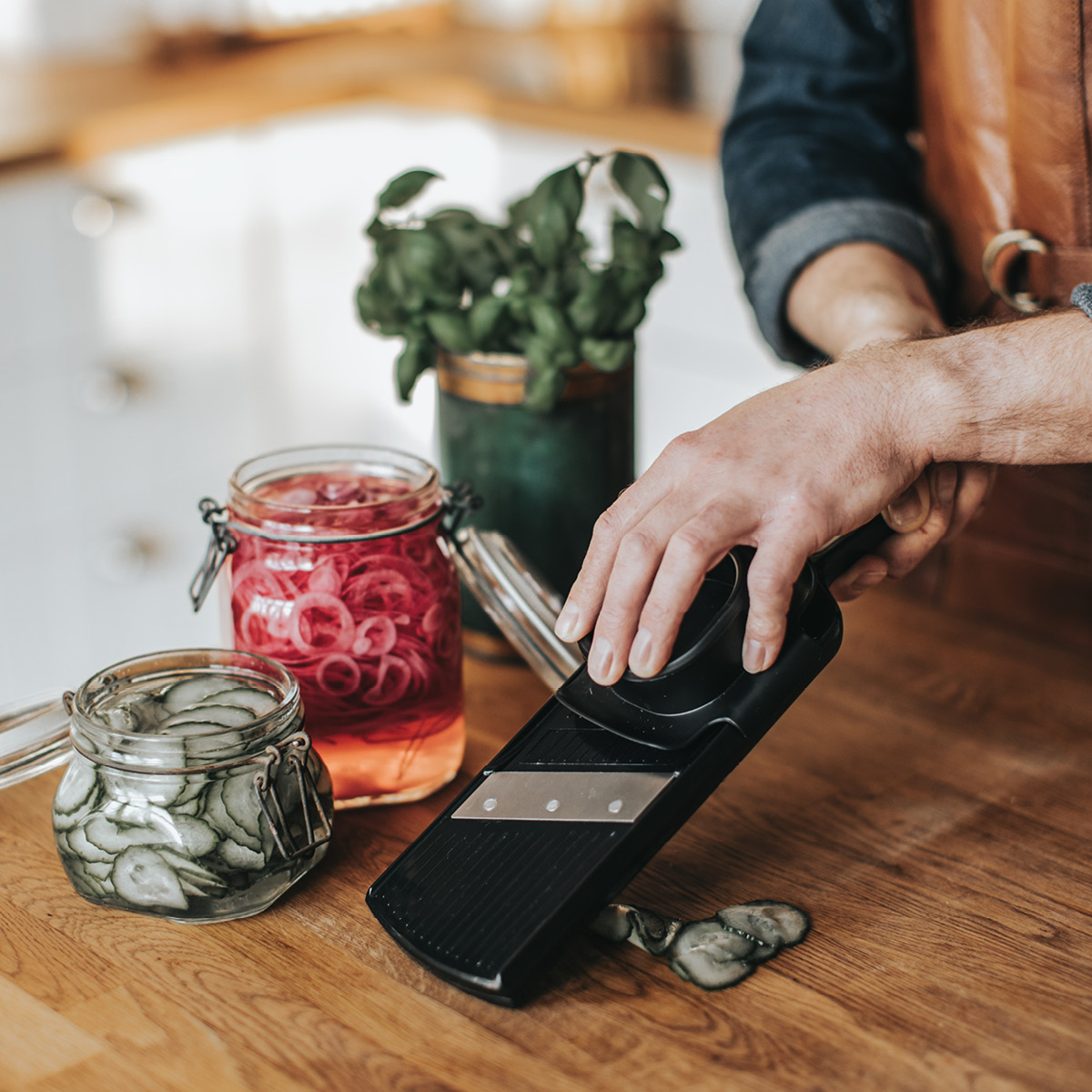 Dorre Mona mandolin grønnsaksskjærer 32,6x9,9x3,3 cm svart