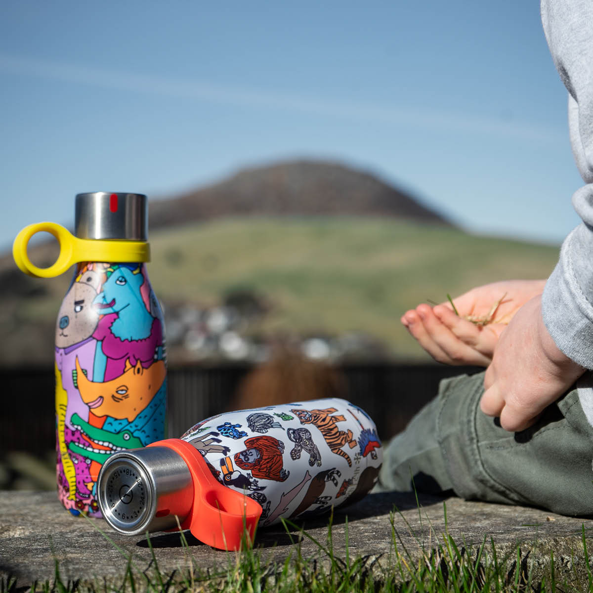 Les Artistes Bottle Up termosflaska med handtag 28 cl