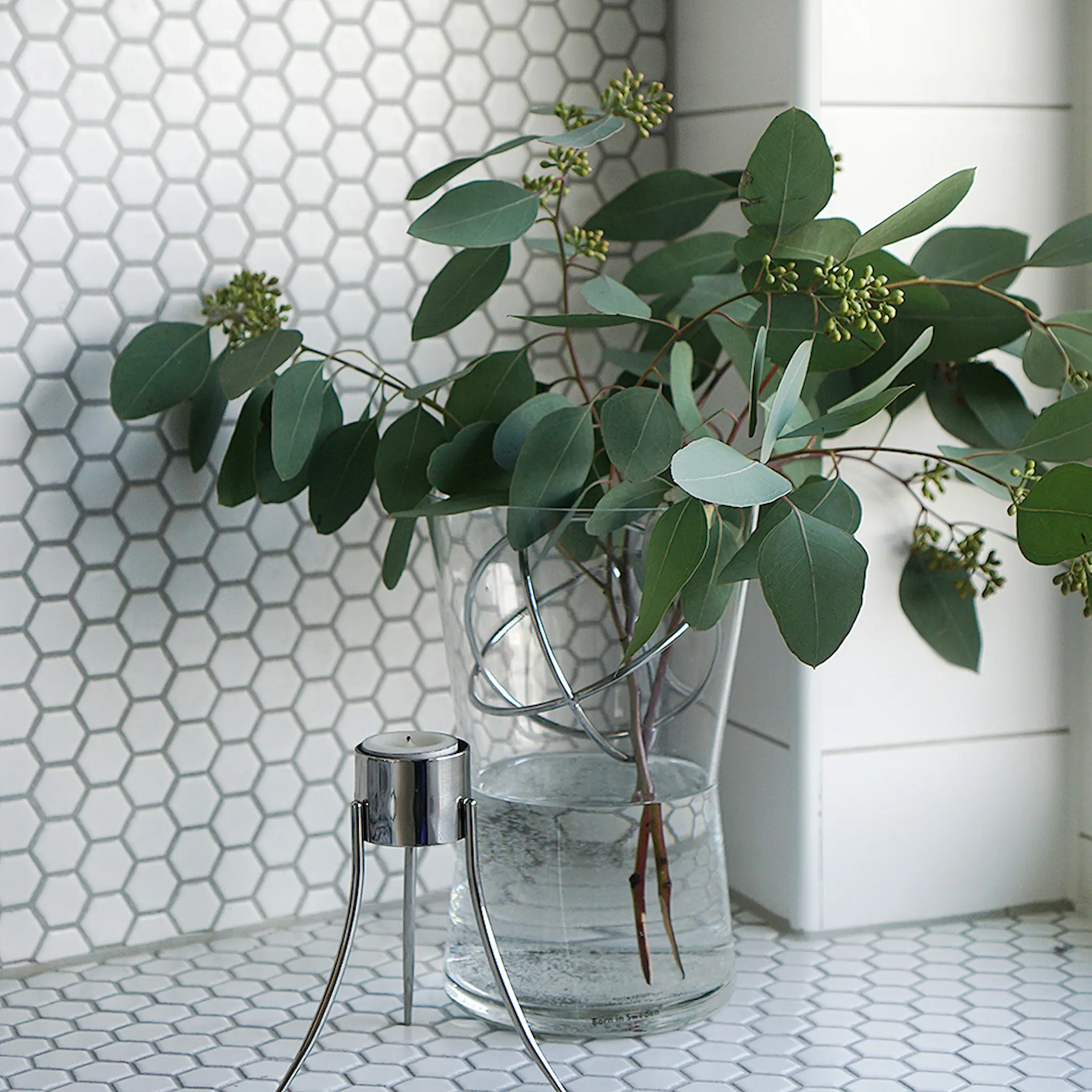 Born in Sweden Sphere Vas Medium Silver