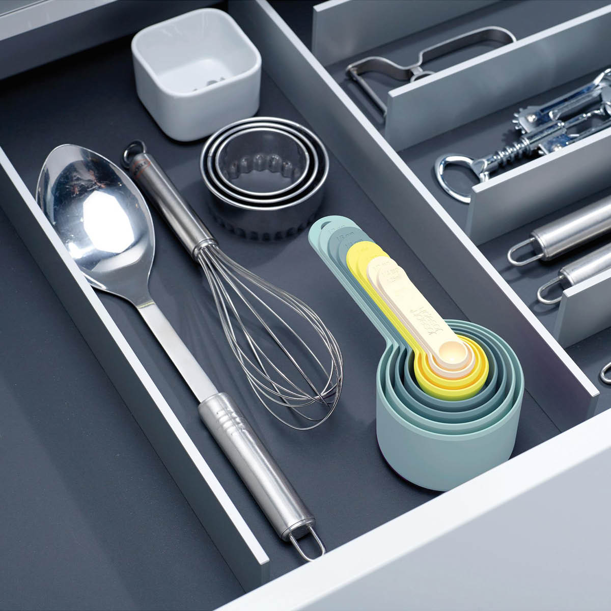 Joseph Joseph Duo måttsats 8 delar 1,25–250 ml multi