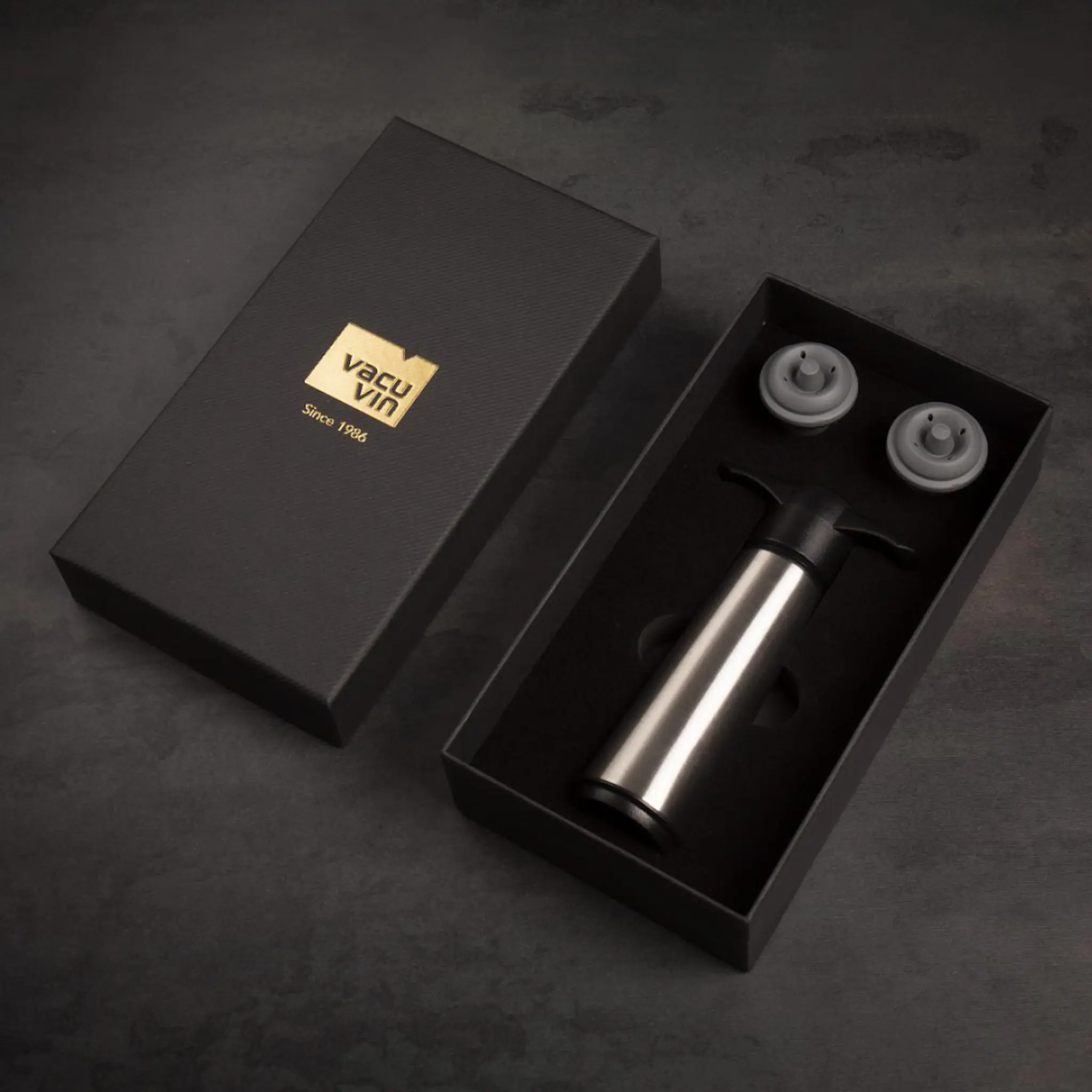 Vacu Vin Wine Saver & 2 Stopper Giftbox Svart/Silver