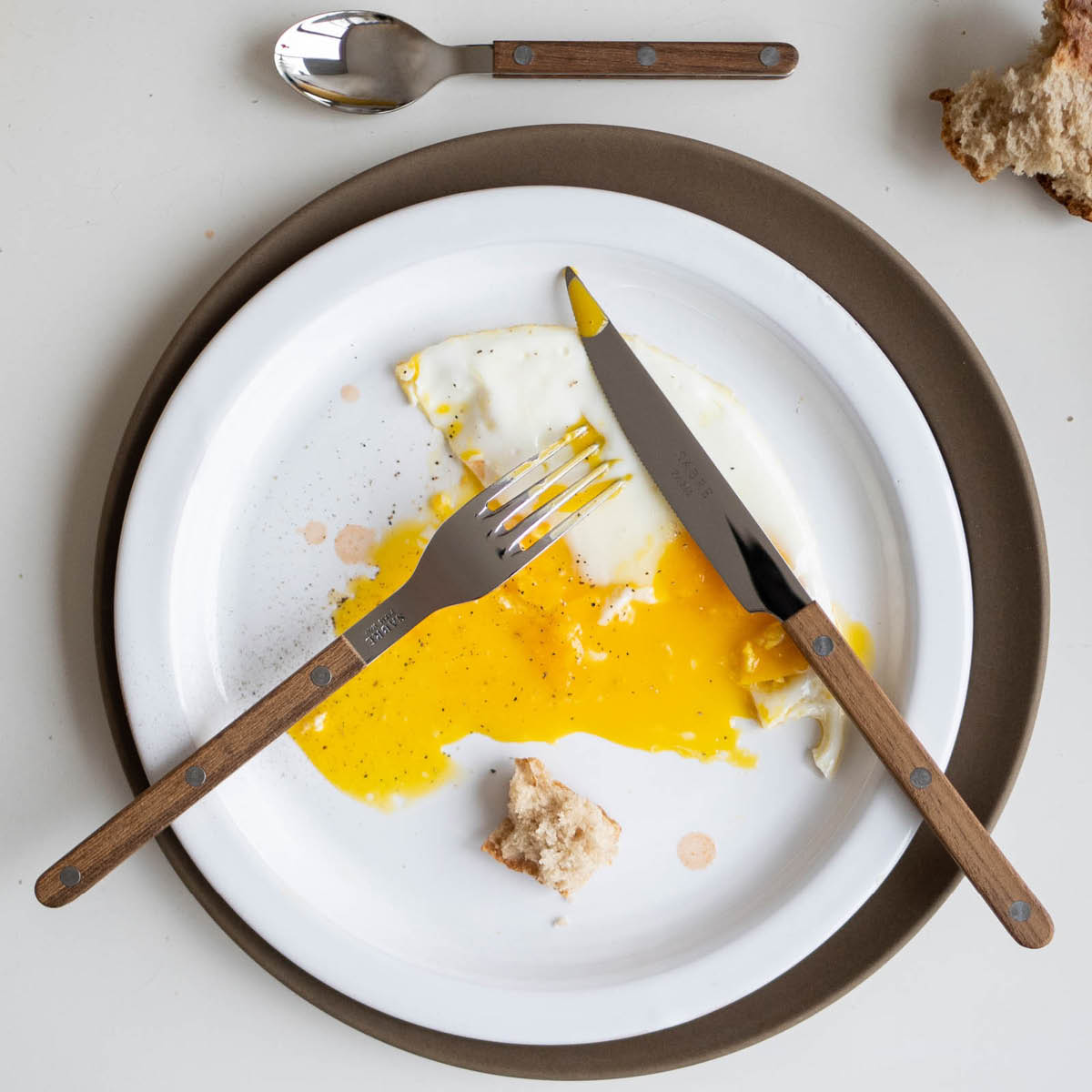 Sabre Bistrot ruokailuvälinesarja 4 kpl tiikki