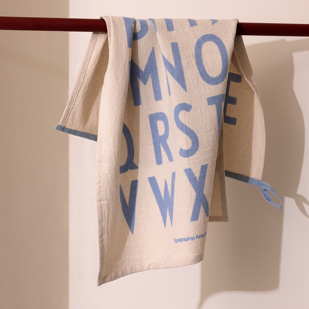 Design Letters Favourite Premium Classic kjøkkenhåndkle 50 x 70 cm natur/lys blå