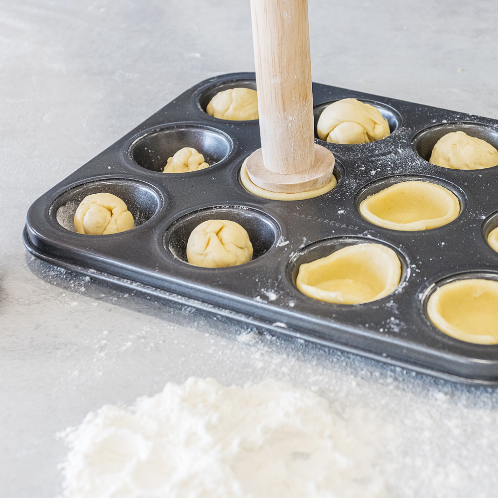 MasterClass Muffinsform för 12 små muffins