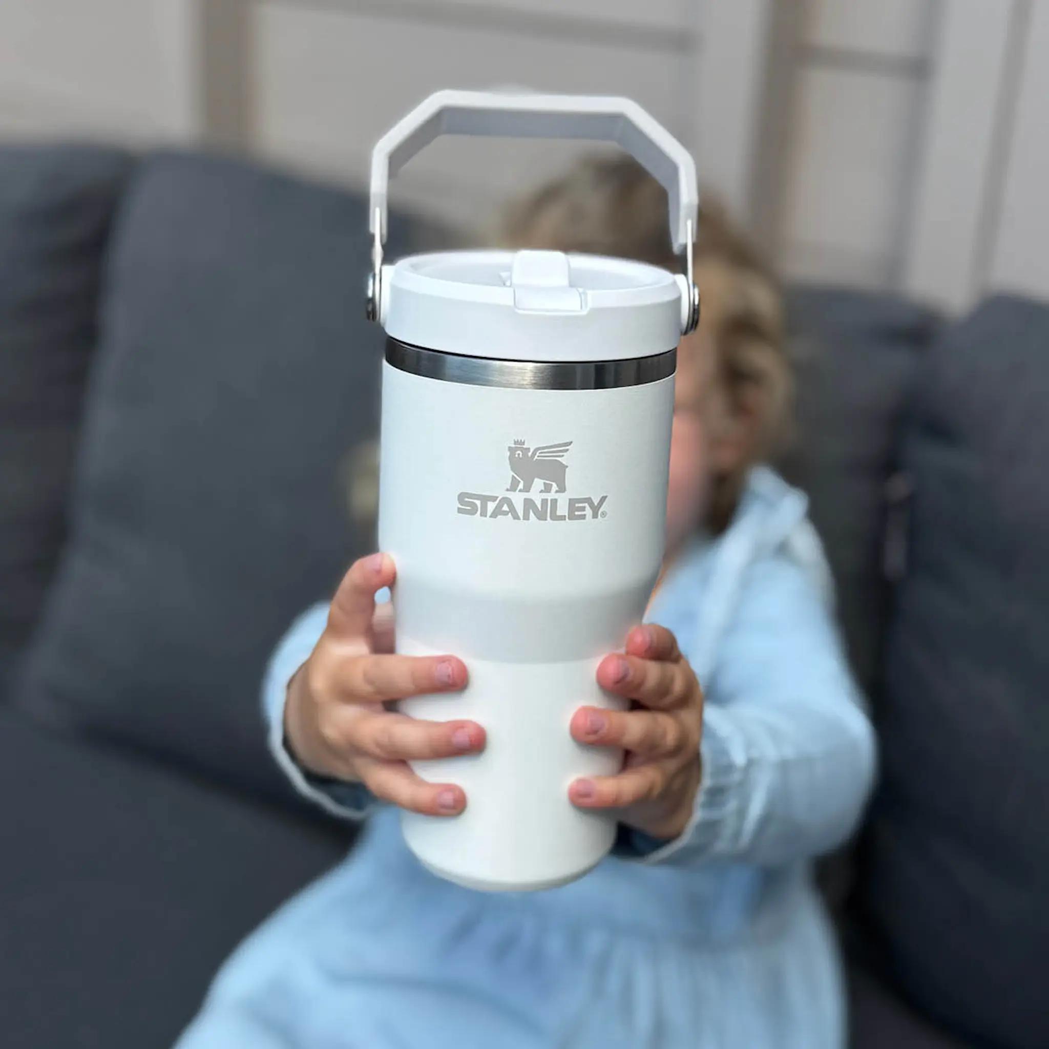 Stanley Iceflow Flip Straw tumbler termosflaska 0,6 L Frost