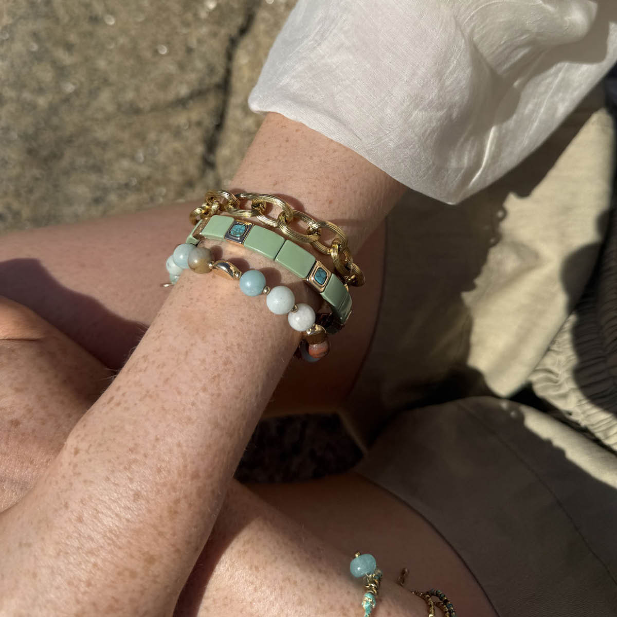 A&C Oslo AS Enamel Tiles Stone Line armbånd grønn/gull