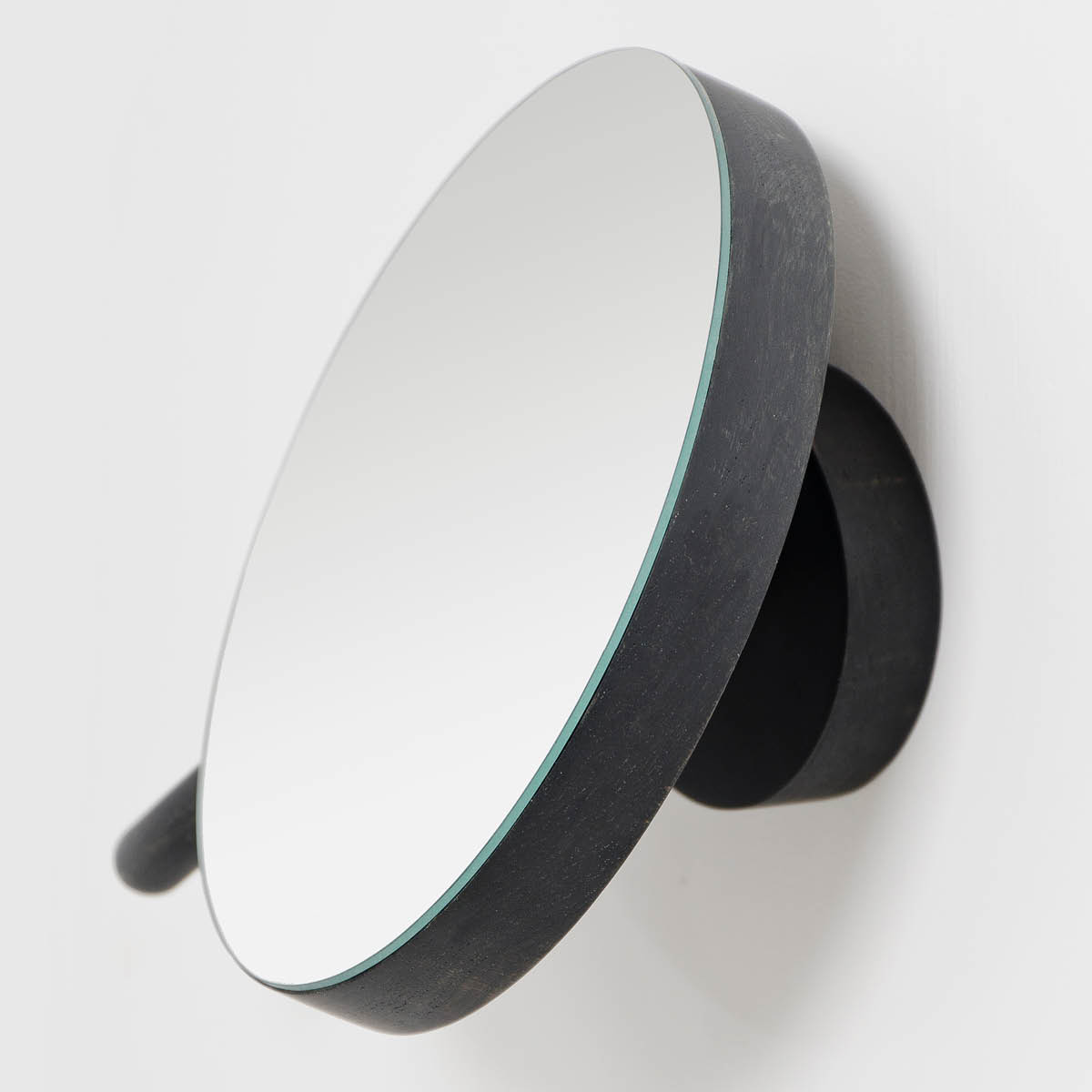 Wireworks Magnify Mirror Suurentava seinäpeili 18 cm Tumma tammi