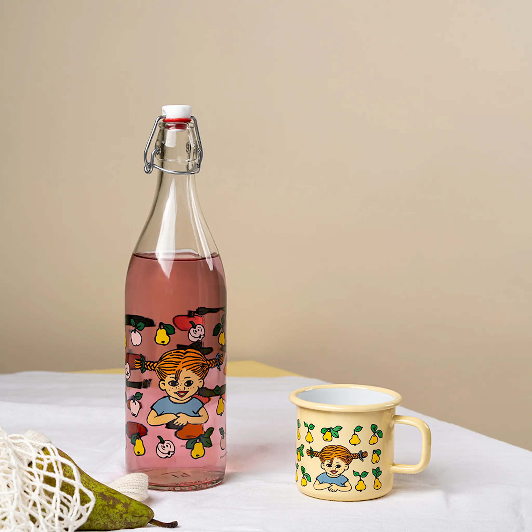 Muurla Pippi glasflaska 1 L frukter klar