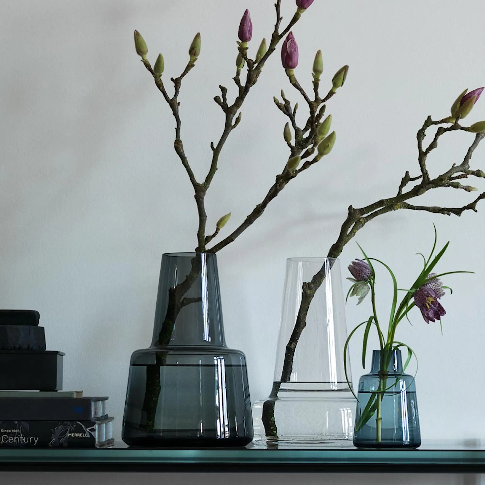 Holmegaard Flora Vas 24 cm Smoke mellan hals