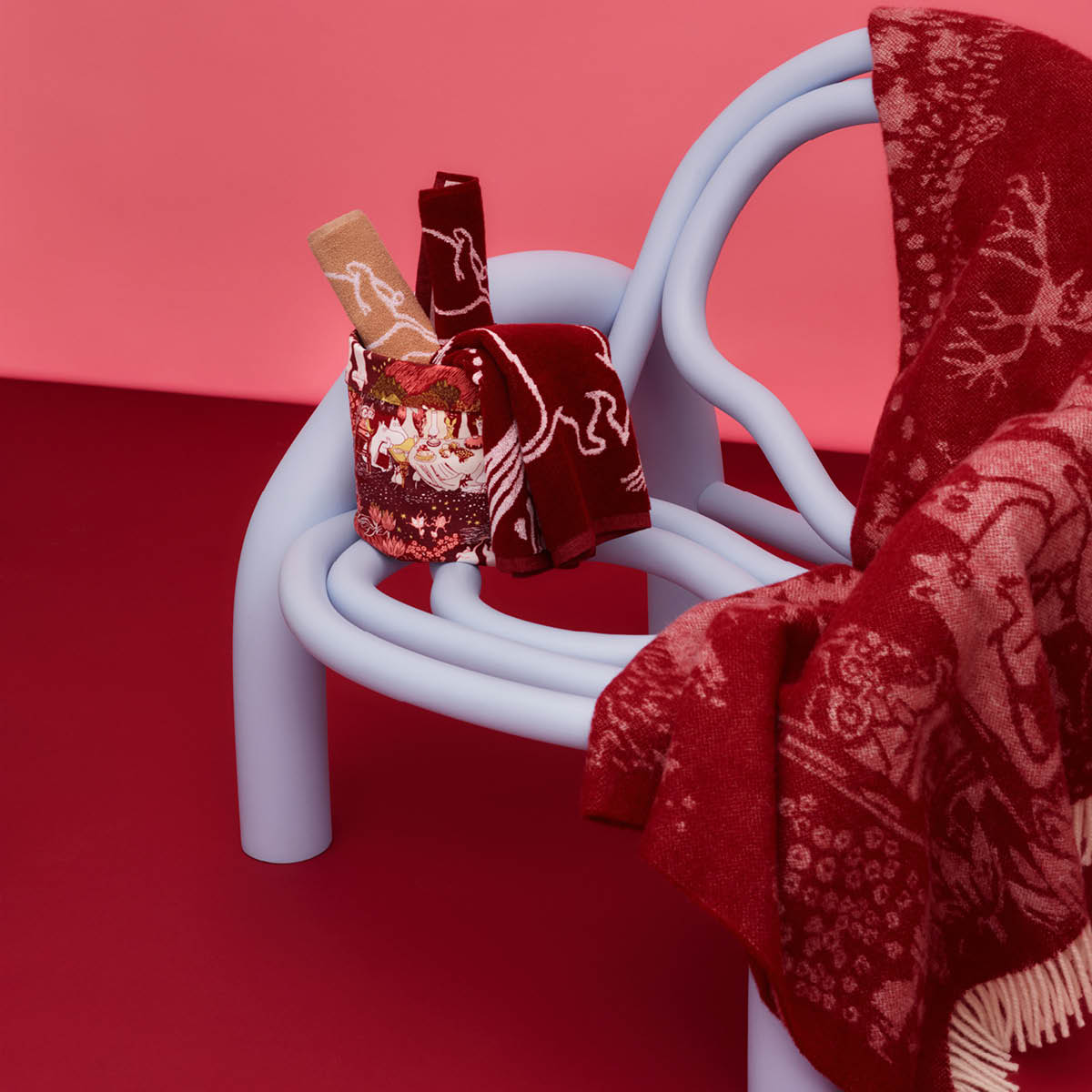 Moomin Arabia Mummi håndkle 30x50 cm Festlige stunder