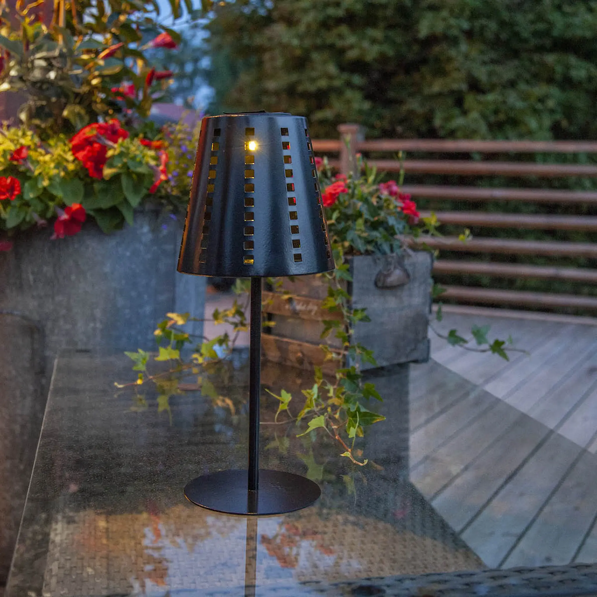 Star Trading Sola solcellslampa bordslampa 482-72 35 cm svart