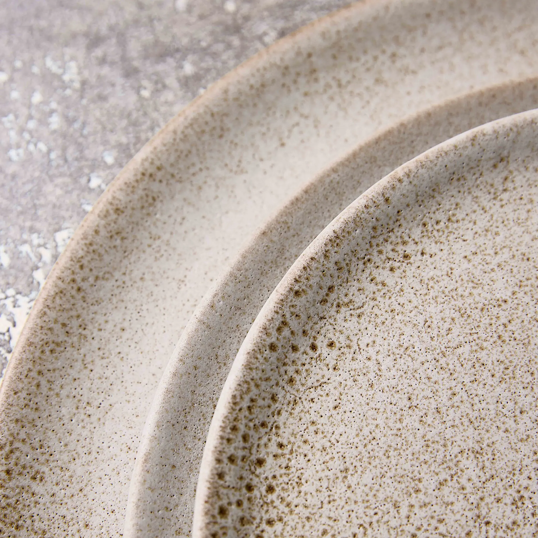 Aida RAW Tallrik 28 cm sandy beige