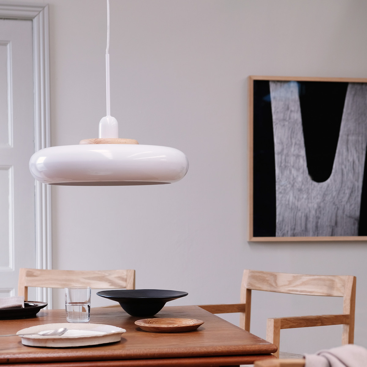 Dyberg Larsen Planet pendellampa 36 cm vit