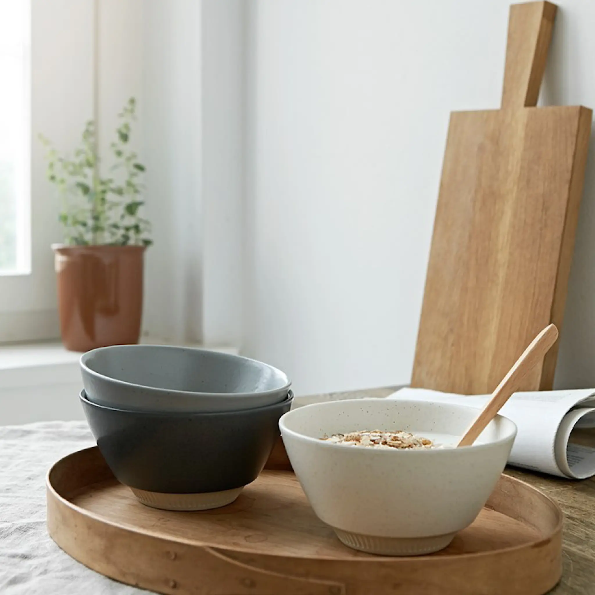 Knabstrup Keramik Colorit Kulho 14 cm Tummanharmaa