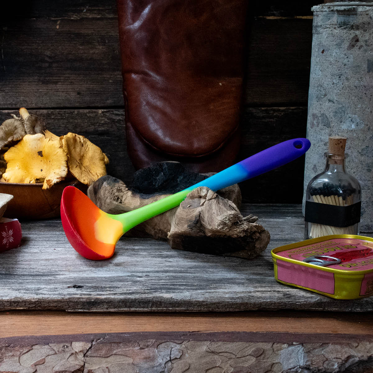 Taylor's Soppslev silikon 21 cm regnbågsfärgad