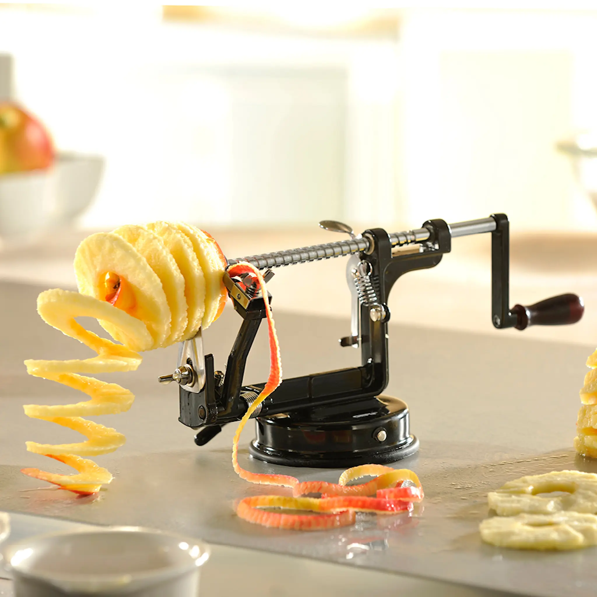 Gefu Delicio äppelskalare 3-i-1 25 cm svart