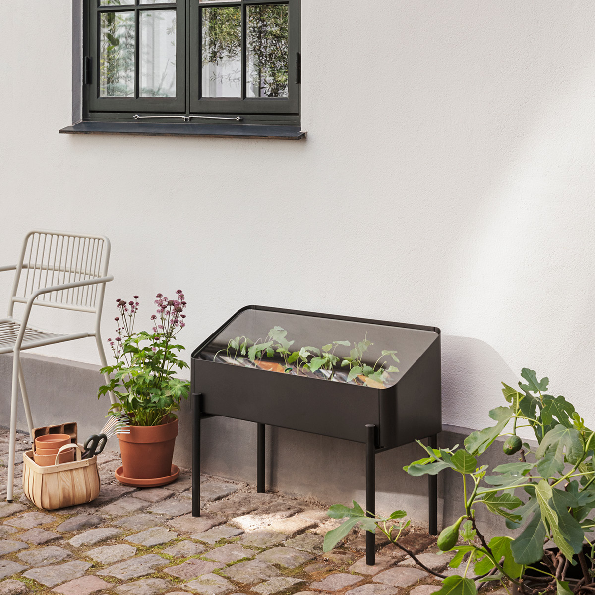 Eva Solo Simply Grow Groningslåda 33x80x63 cm svart