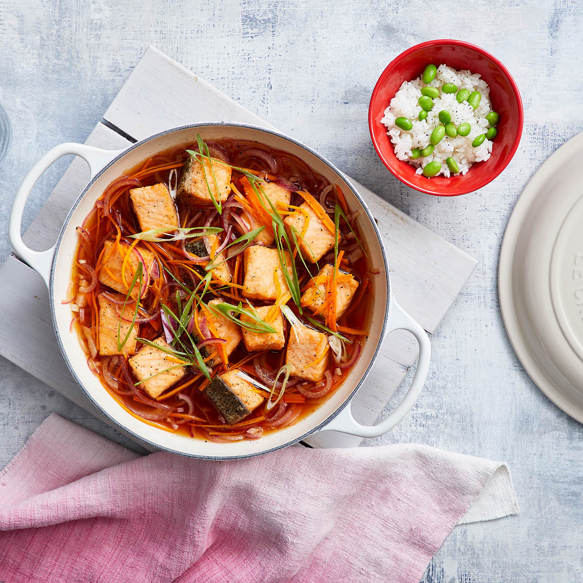 Le Creuset Signature Valurautapata pyöreä 26 cm 5,3 L Meringue