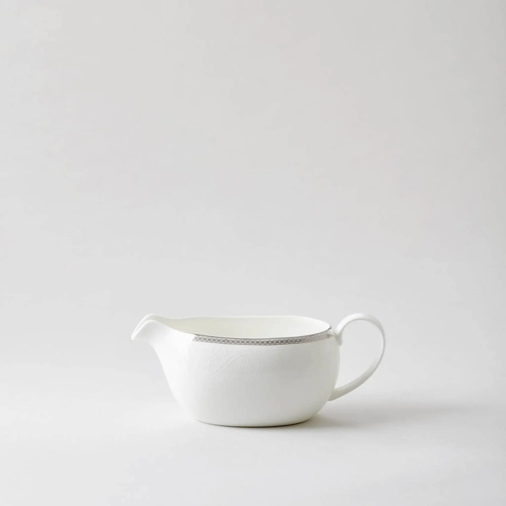 Royal Porcelain Silver Paisley Såssnipa 40 cl Vit