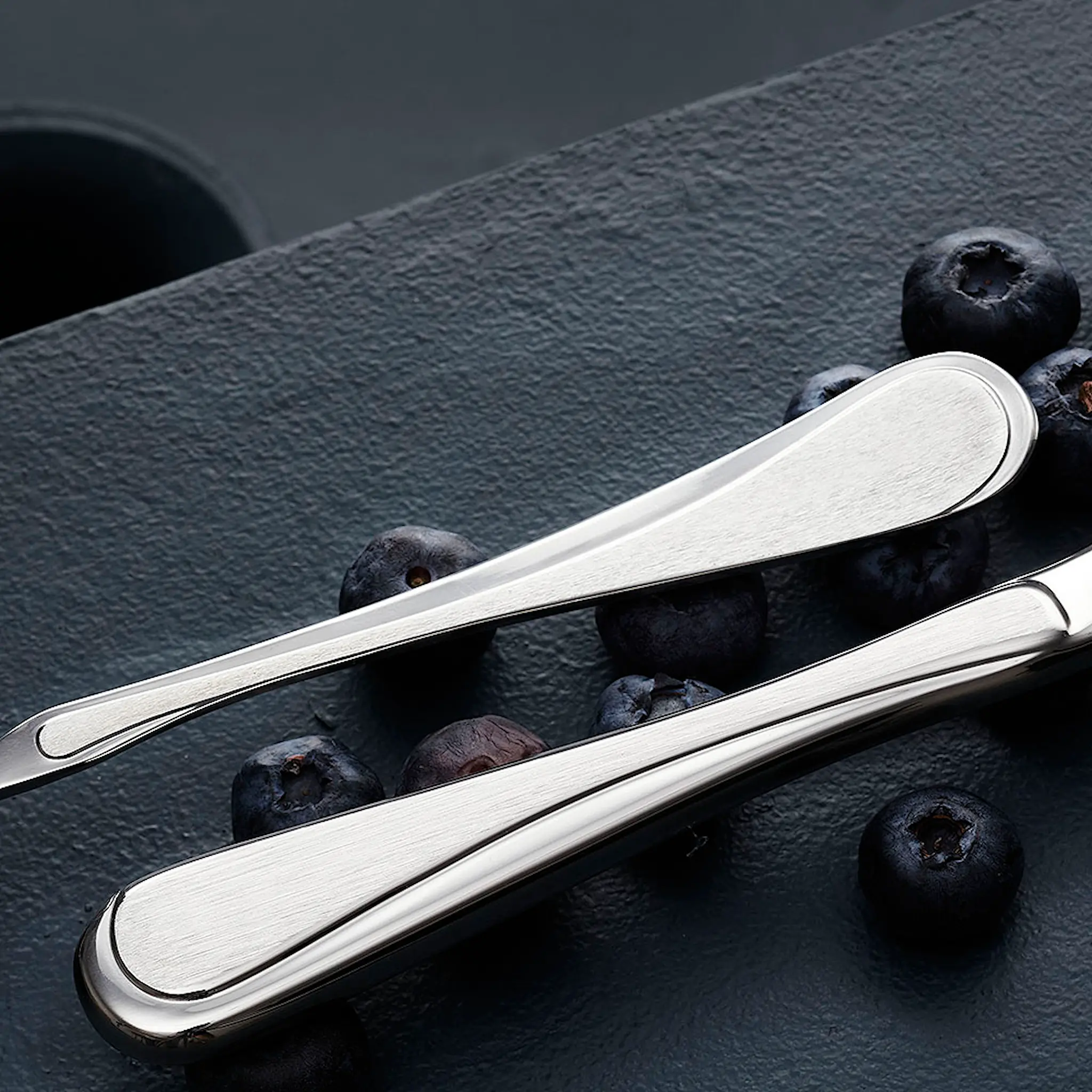 Hardanger bestikk Carina Tarjoiluvälineet 2 osaa