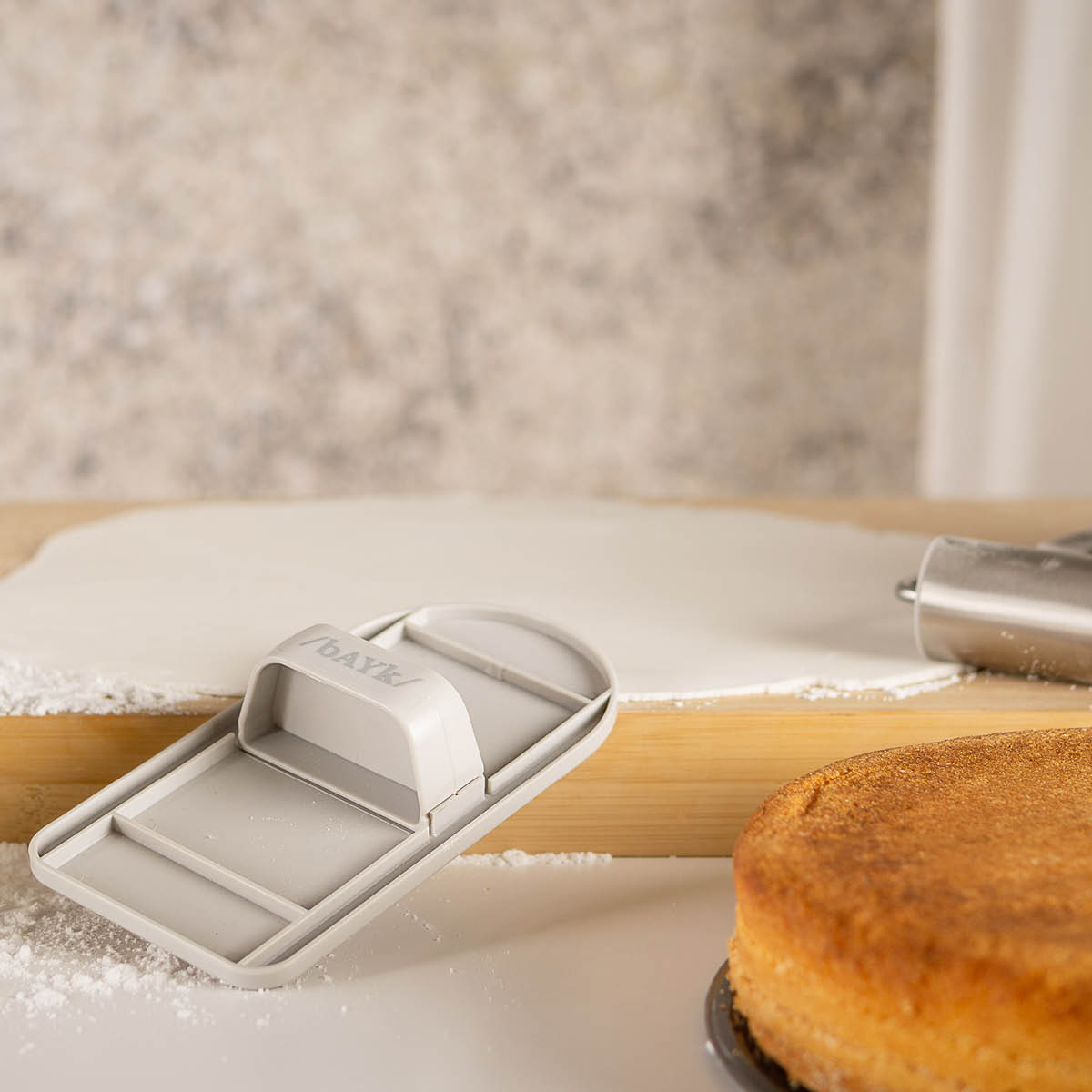 Modern House bAYk Cake Smoother 16,5x8 cm Grå
