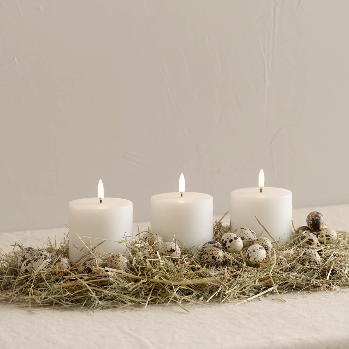 Uyuni Lighting Uyuni LED Pöytäkynttilä 7,8x10,1 cm Valkoinen