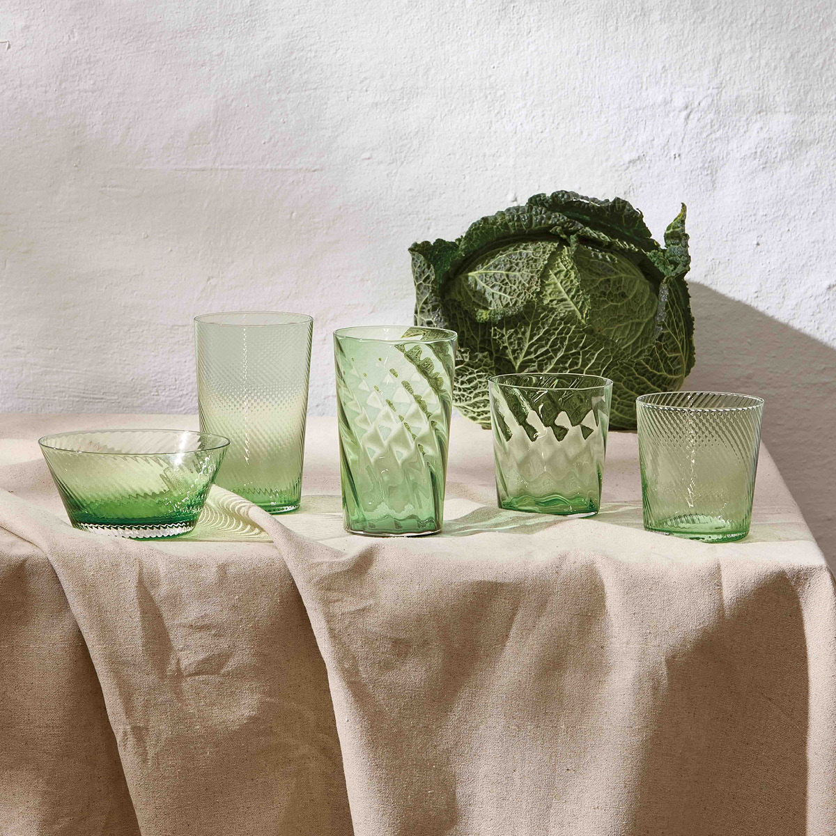 Aida RAW Unique swirl vattenglas 30 cl green