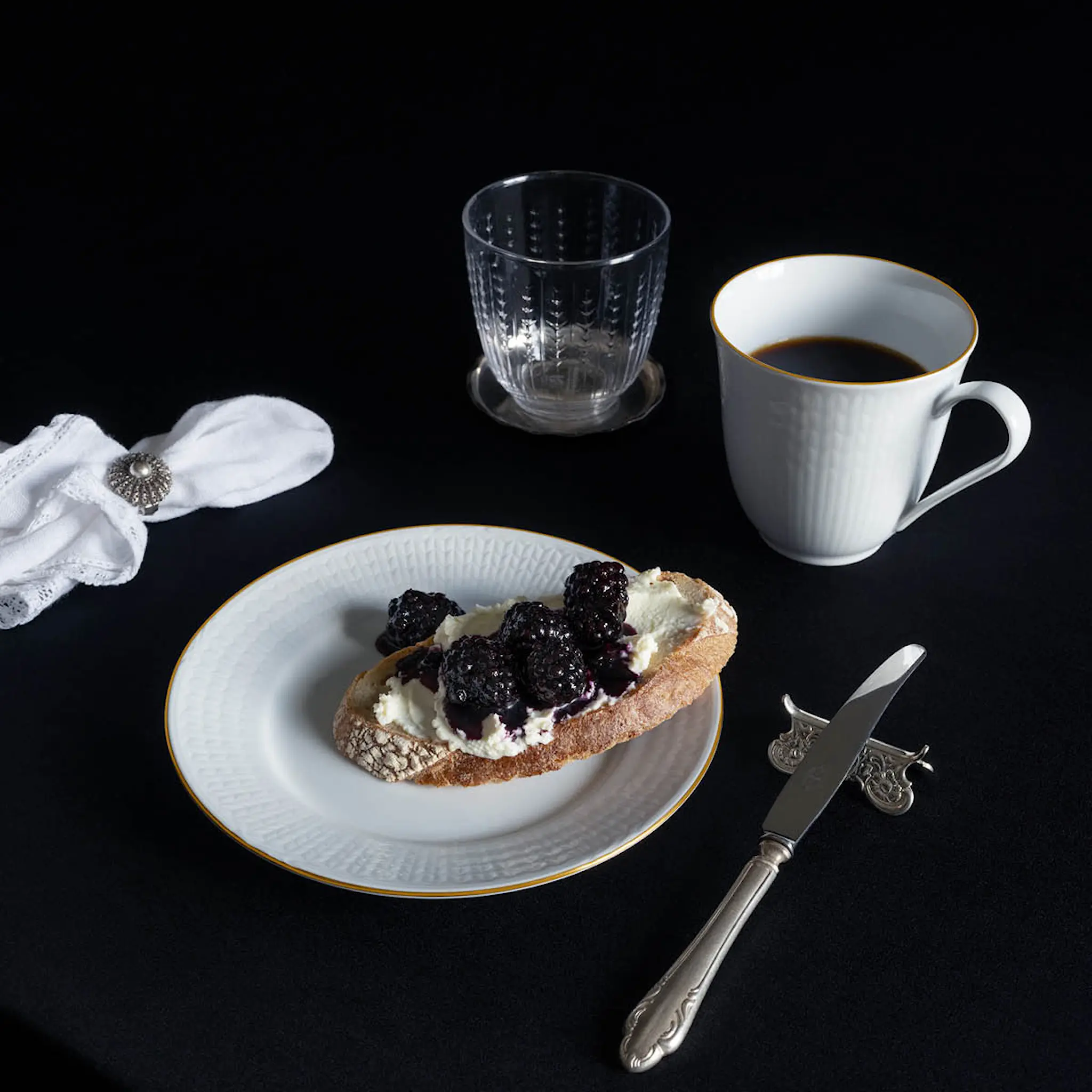 Rörstrand Swedish Grace Gala krus 30 cl hvit hover