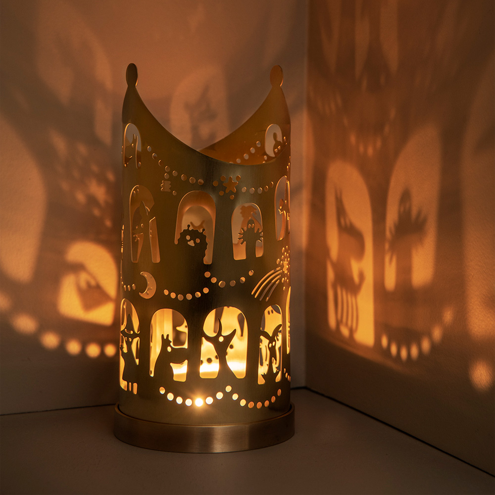 Skultuna Skultuna x Moomin - Muminhuset Ljuslykta 16 cm Mässing