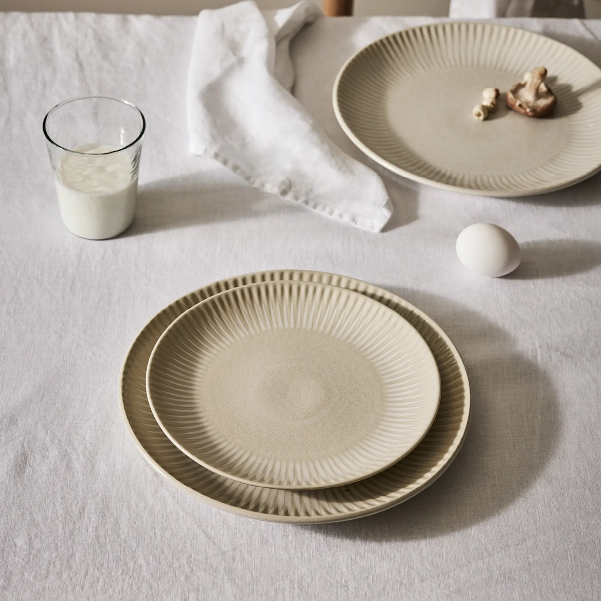 Tell Me More Granada Lautanen 22 cm Creme