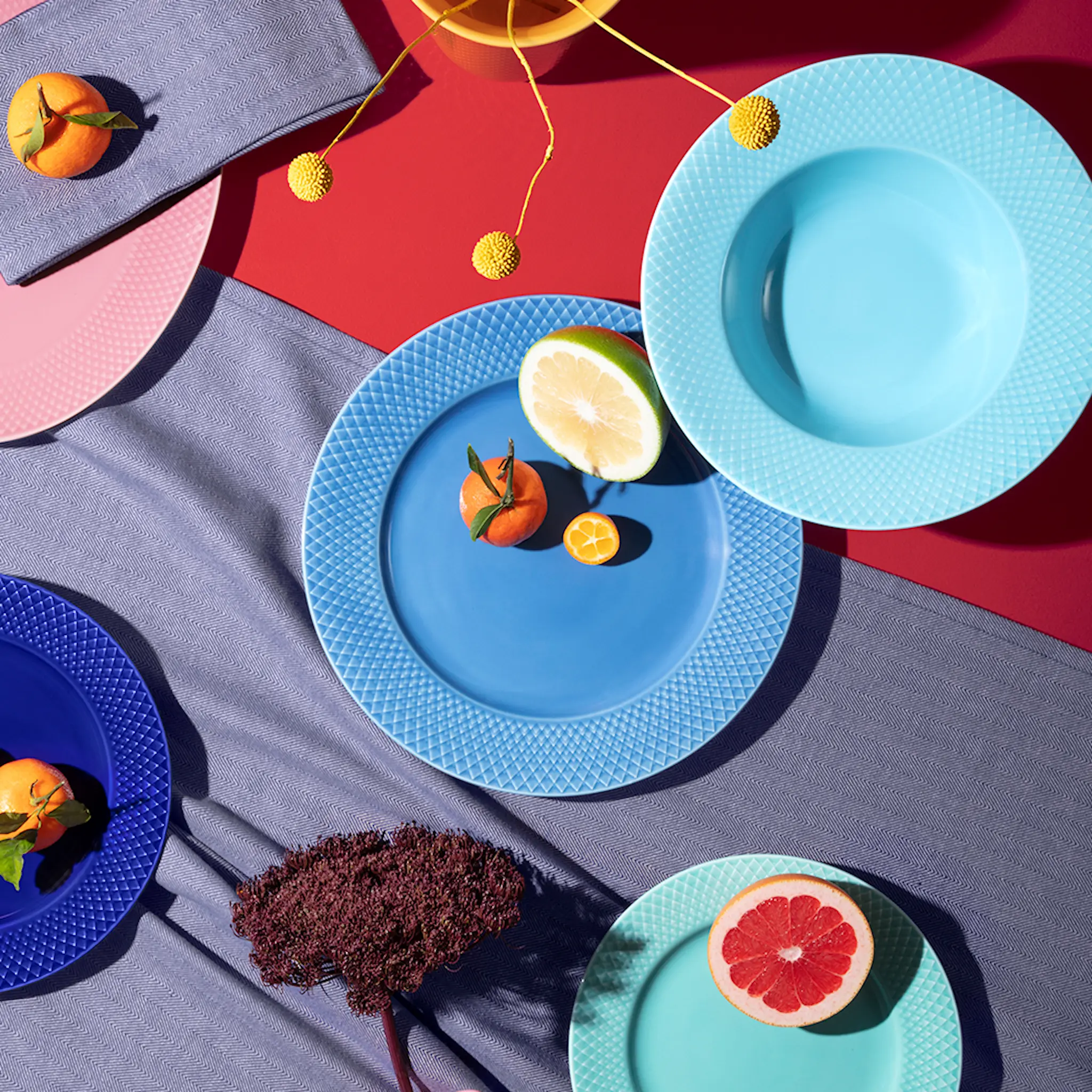 Lyngby Porcelæn Rhombe Color Syvä lautanen 24,5 cm Turkoosi