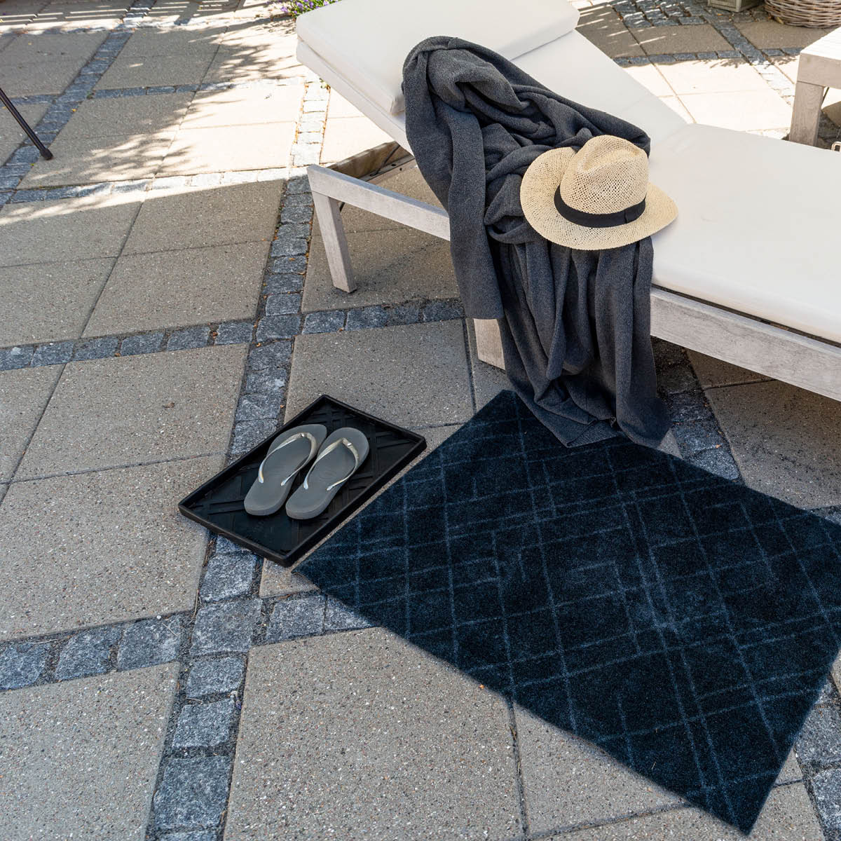 Tica Copenhagen Lines skobricka liten 28x38x3 cm svart